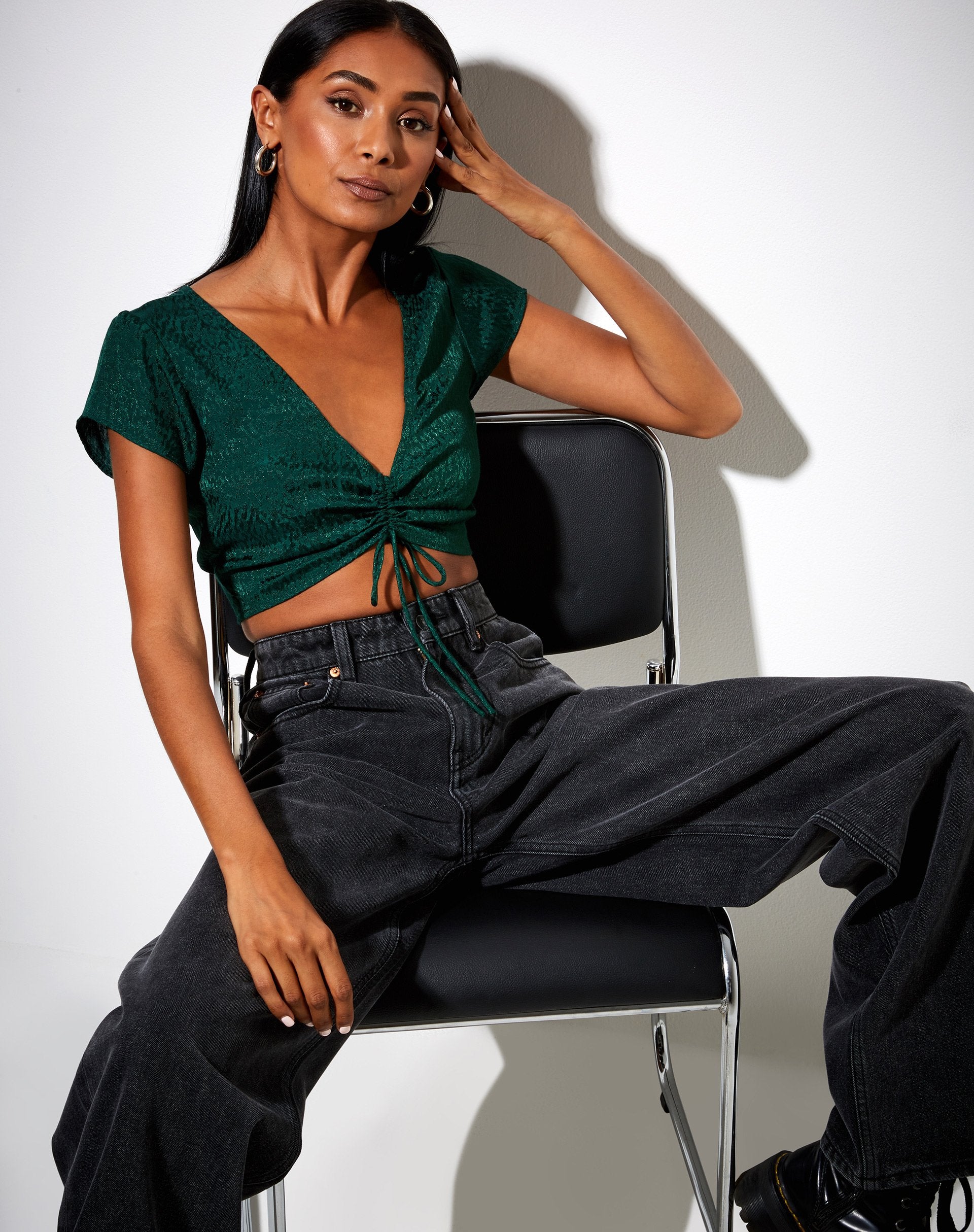 Afbeelding van Raeto Crop Top in Satijn Cheetah Bosgroen
