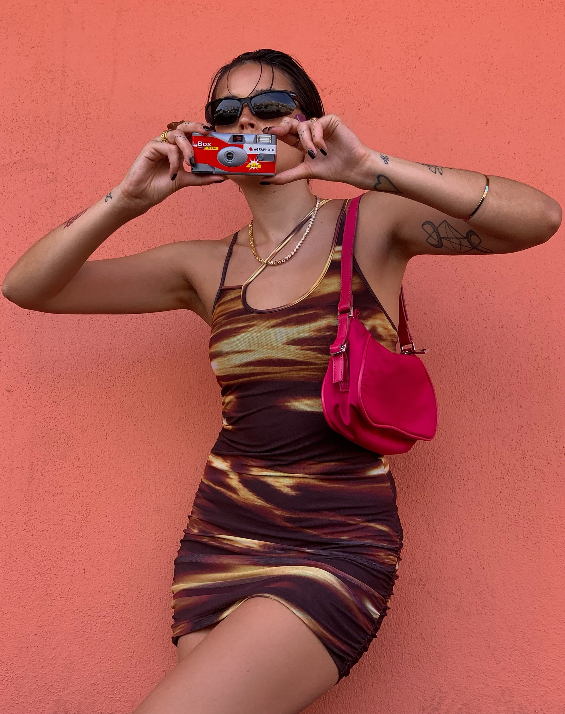 Afbeelding van MOTEL X IRIS Ranti Bodycon Jurk in Bleach Drip