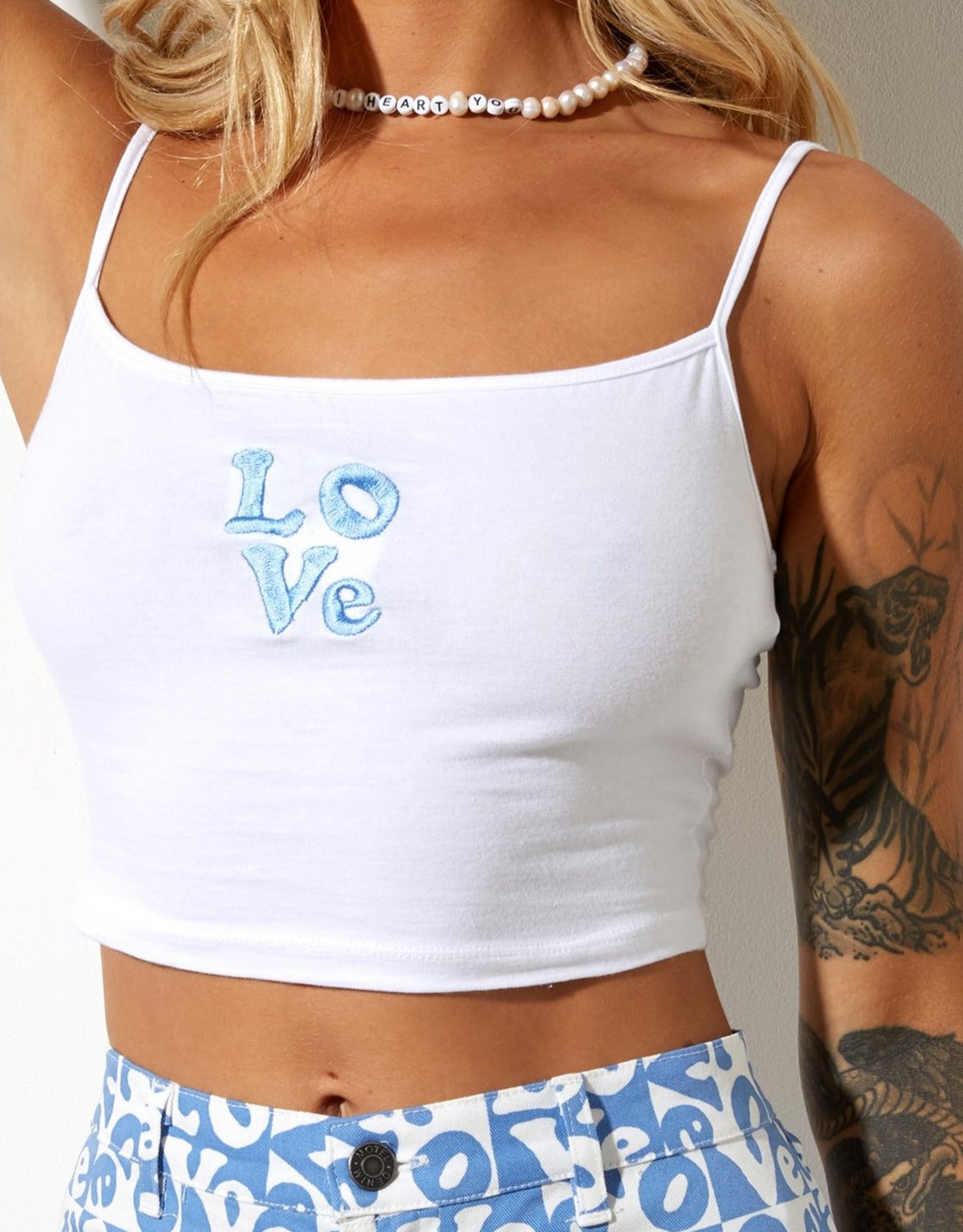 Afbeelding van Rawi Crop Top in White Love