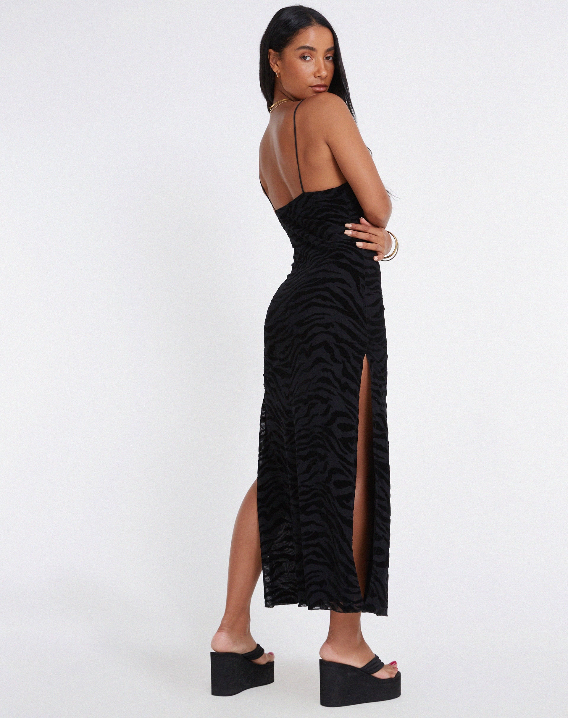 Afbeelding van Rayuma Maxi Dress in Zebra Flock Zwart