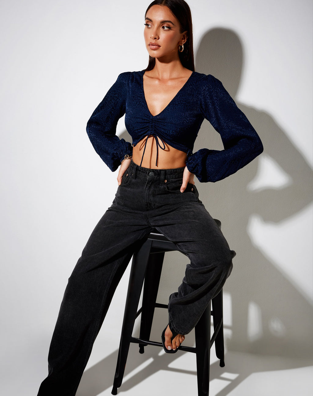 Reilo Crop Top in Satijn Cheetah Navy