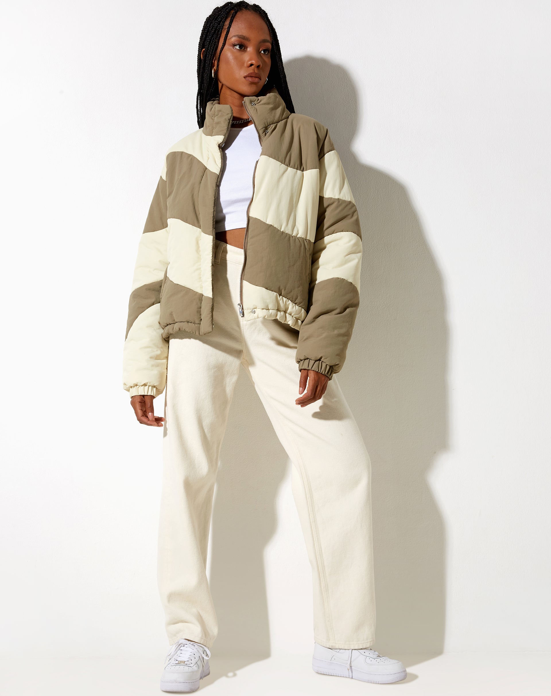 Afbeelding van Renee Puffa Jacket in Panelled Cream en Taupe