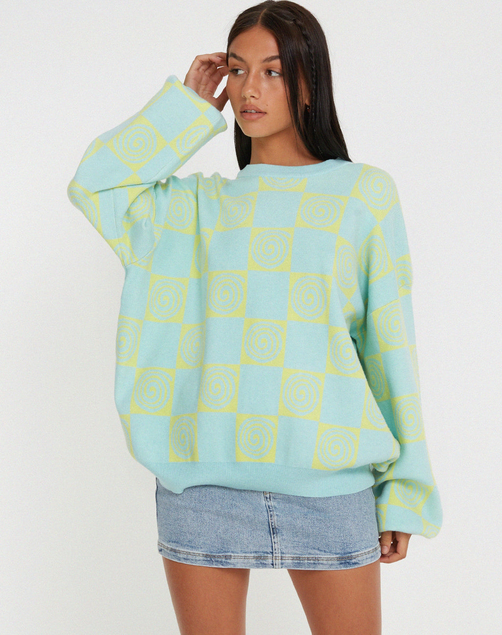 Akari Trui in Optiz Maze Blauw