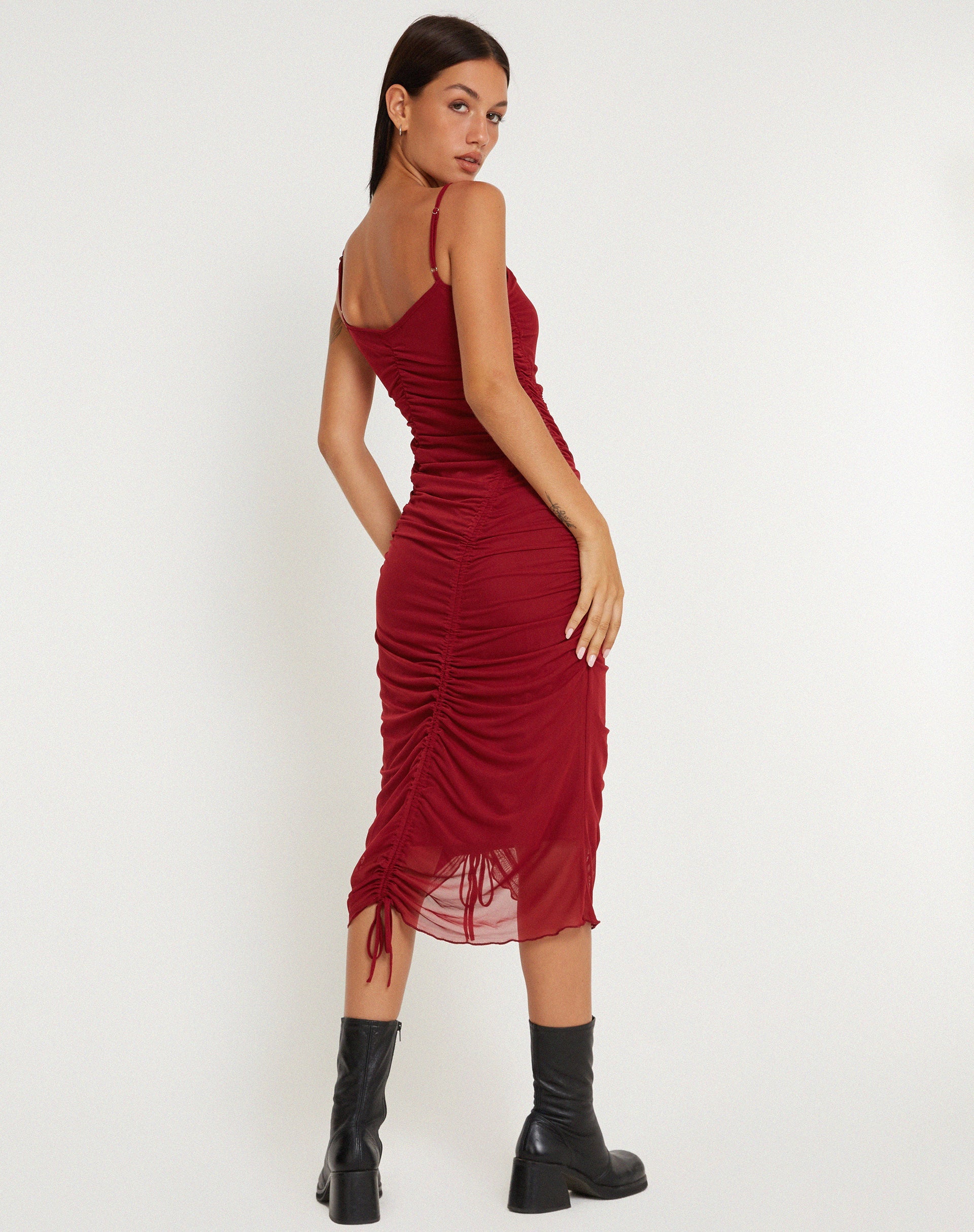 Afbeelding van Dulcia Midi Dress in Bourgondië