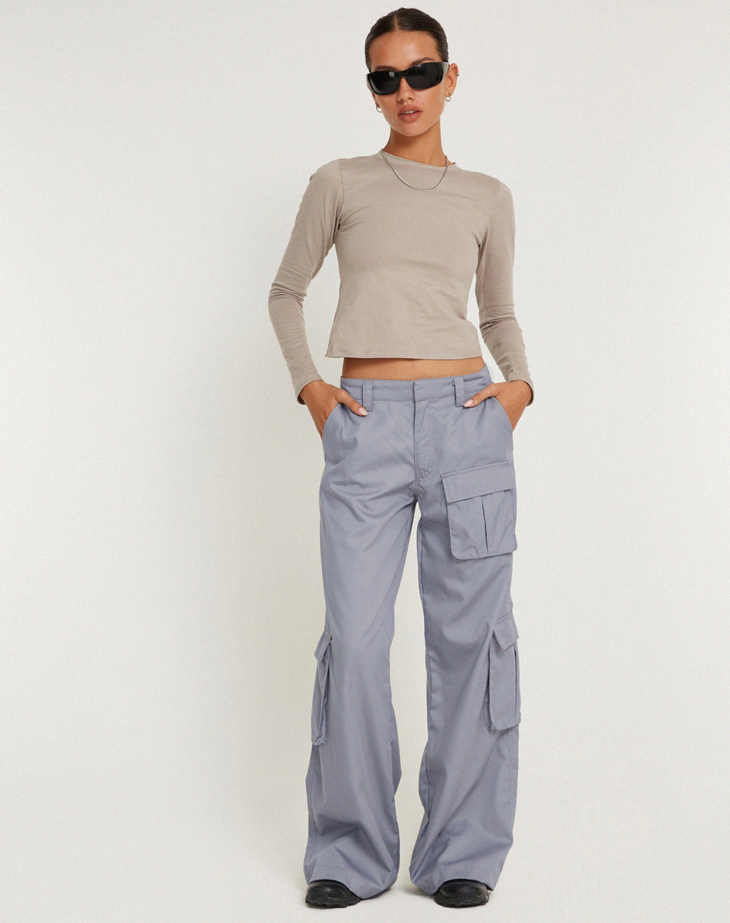 Lovis Cargo broek met lage taille in grijs