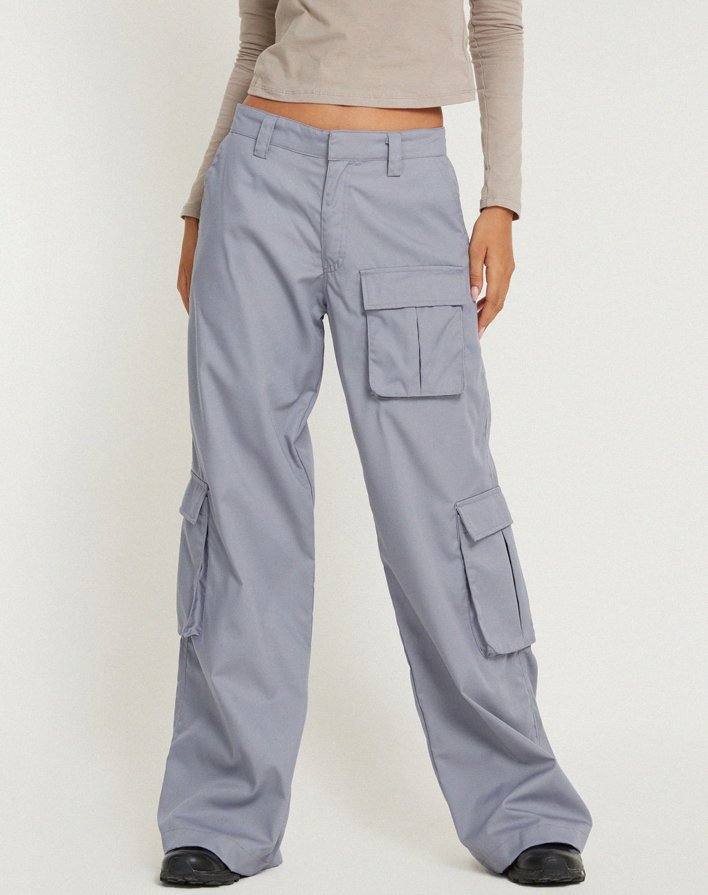 Lovis Cargo broek met lage taille in grijs