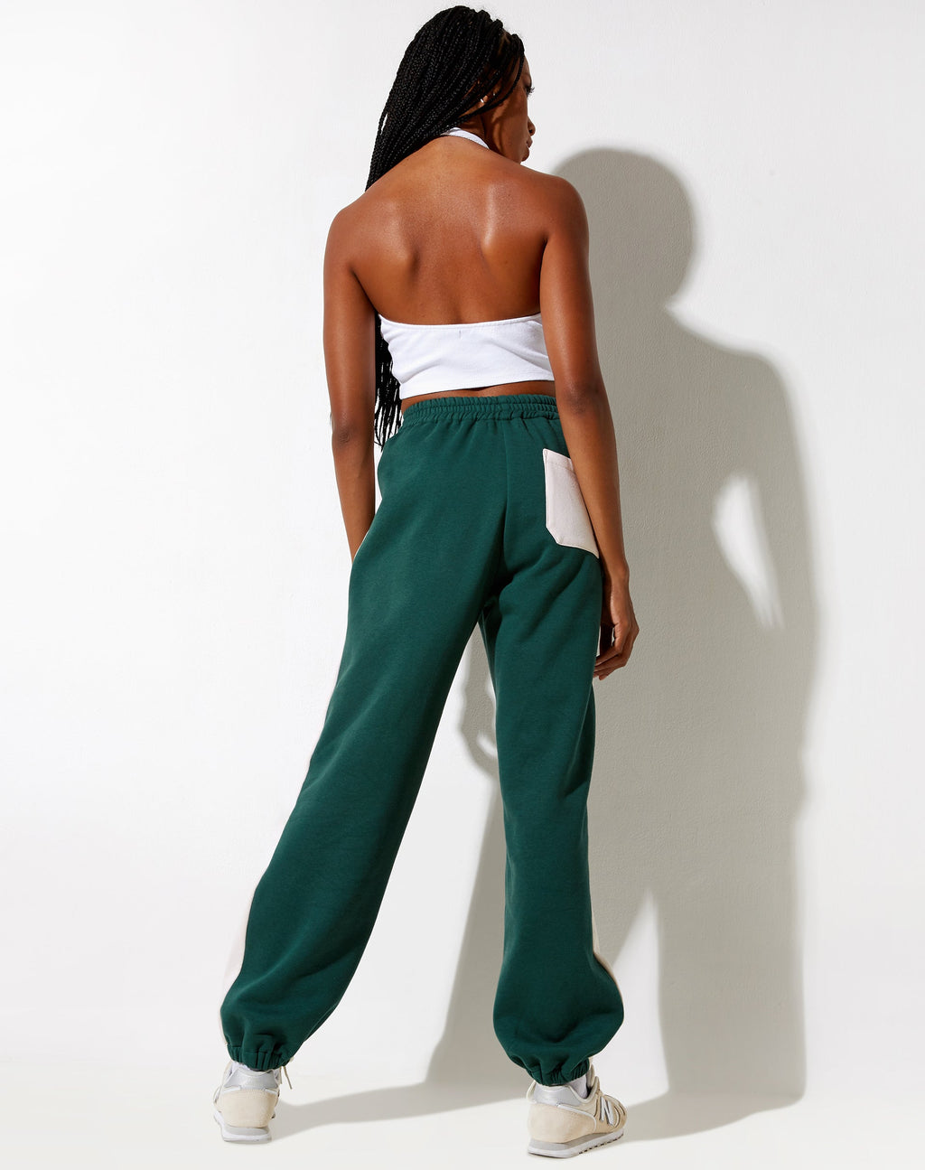 Basile Jogger in Bosgroen en Winterwit
