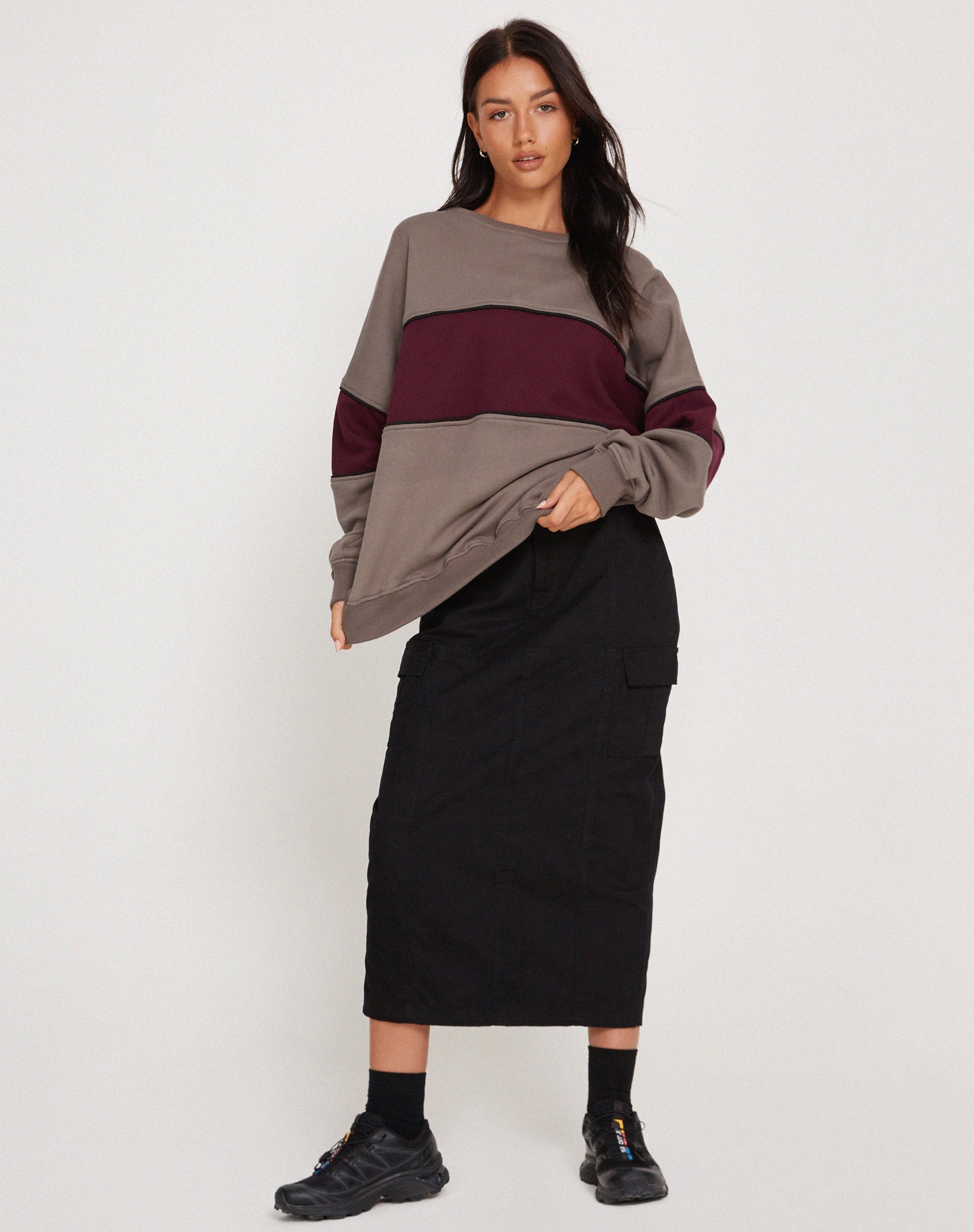 Afbeelding van Samara Sweatshirt in Cloudburst Oxblood Zwart