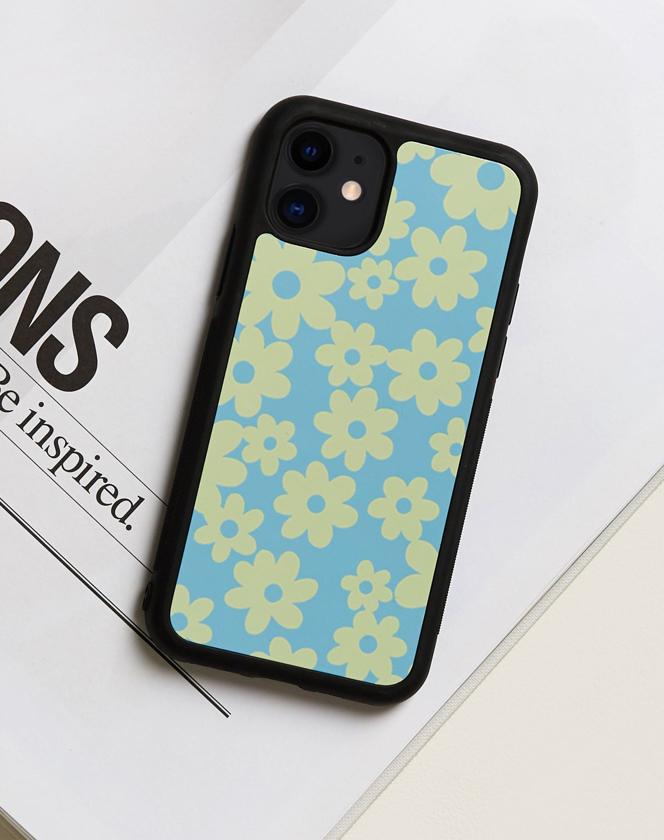Afbeelding van Motel X Barbara Kristoffersen Iphone hoesje in Retro Daisy Blue