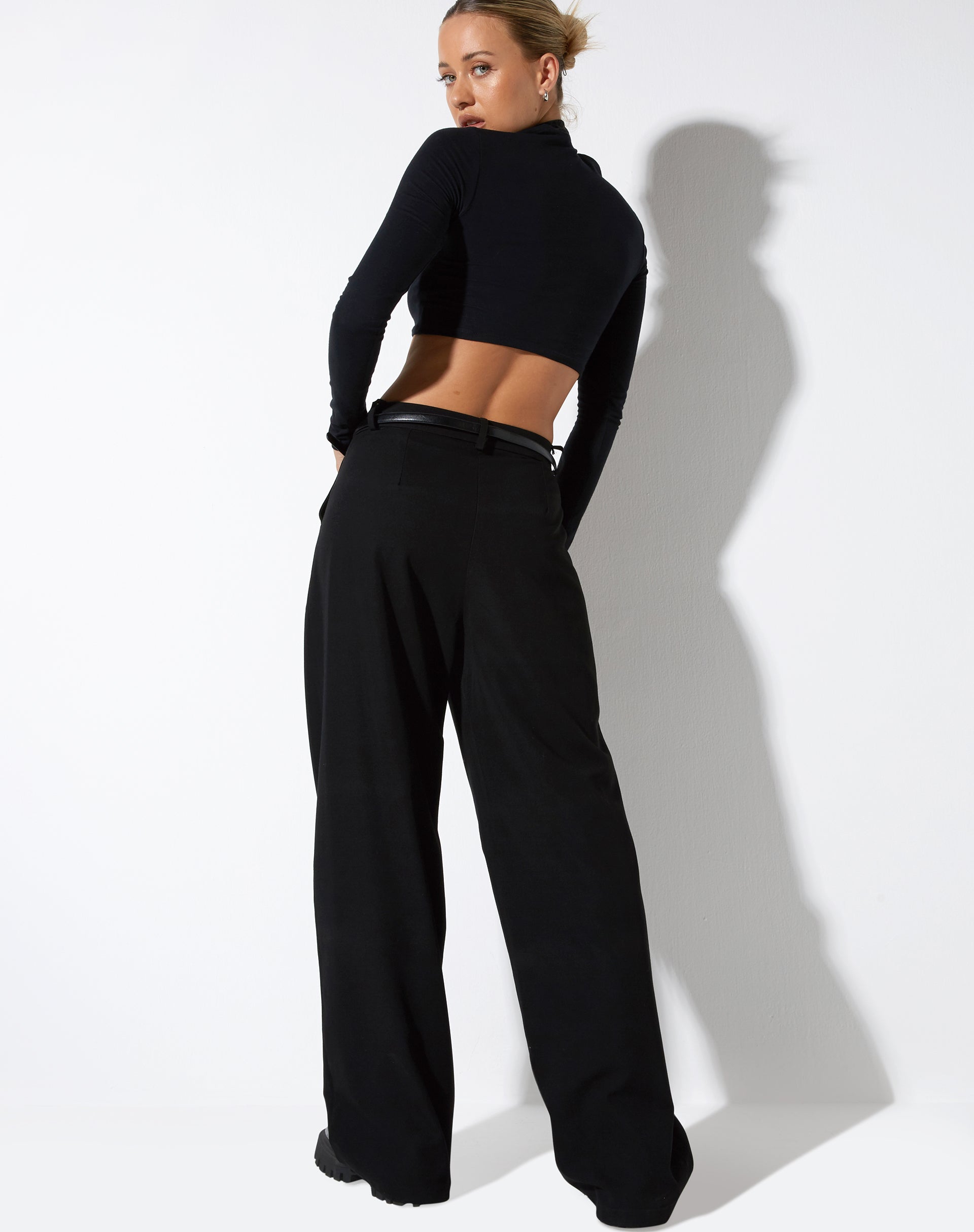 Afbeelding van Ribus Crop Top in Zwart