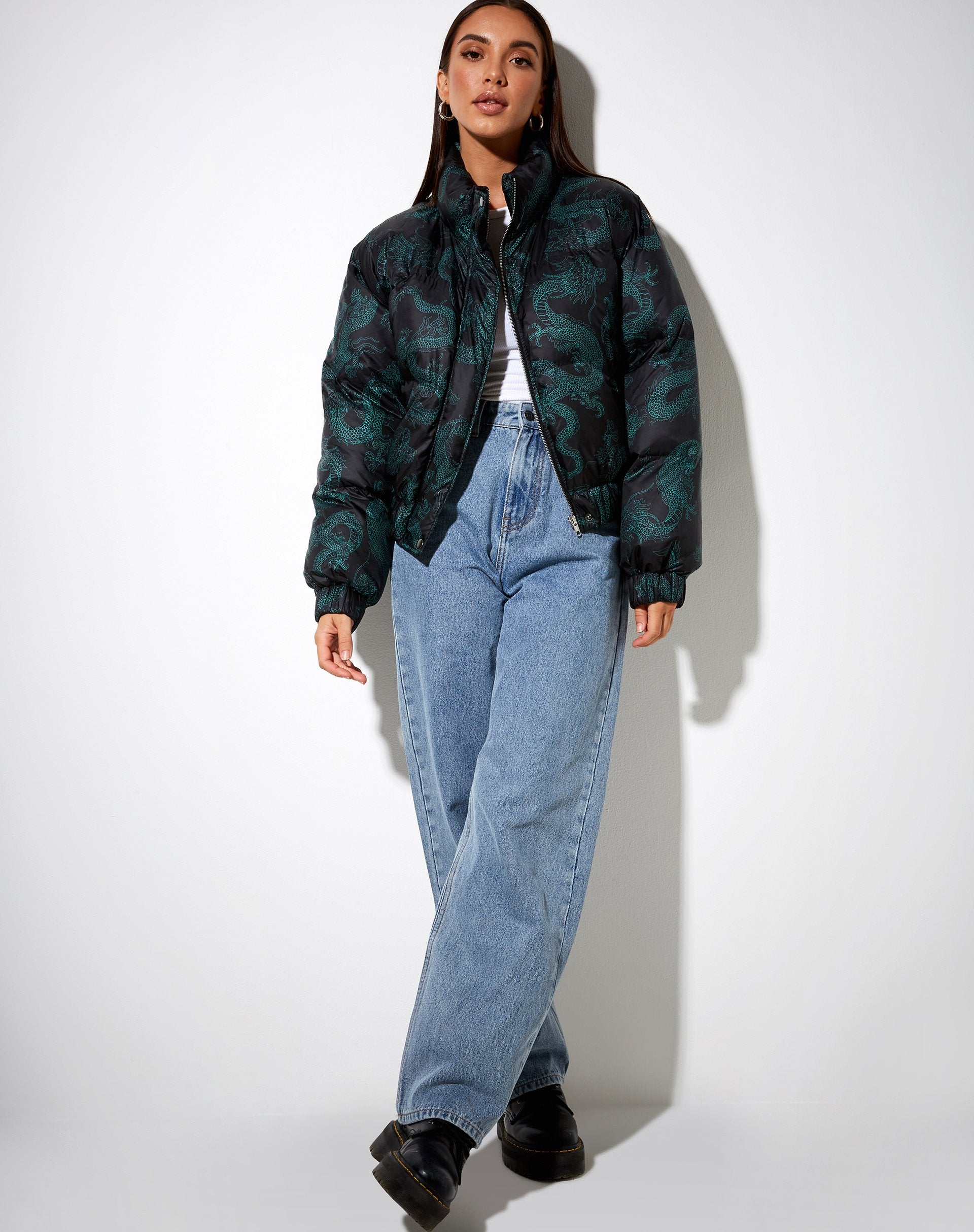 Afbeelding van Rohos Puffer Jacket in Dragon Flower Zwart en Mint