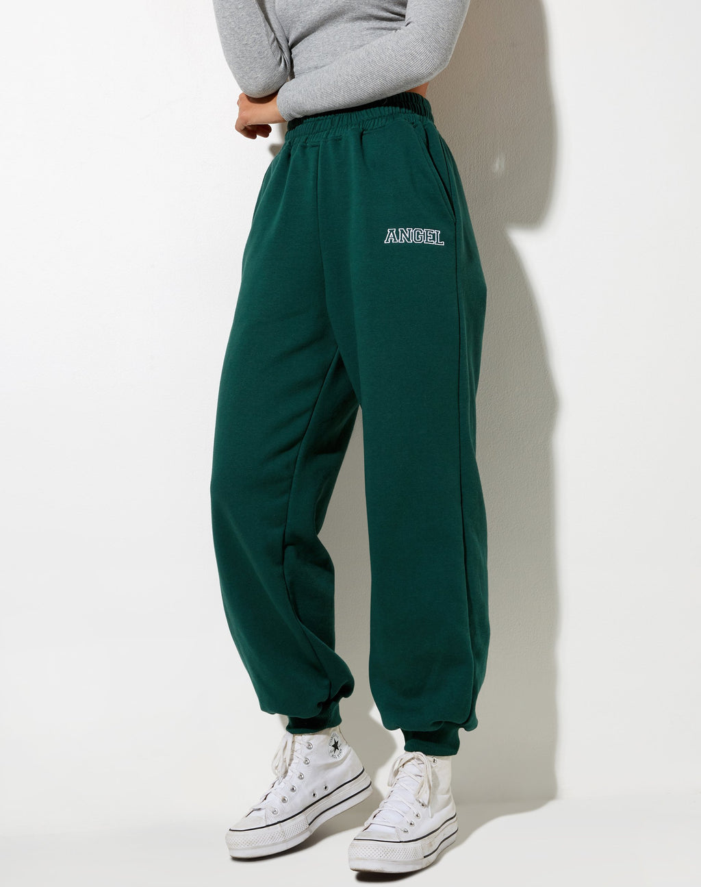 Roider Jogger in Flesgroen 'Angel' Embro in Wit