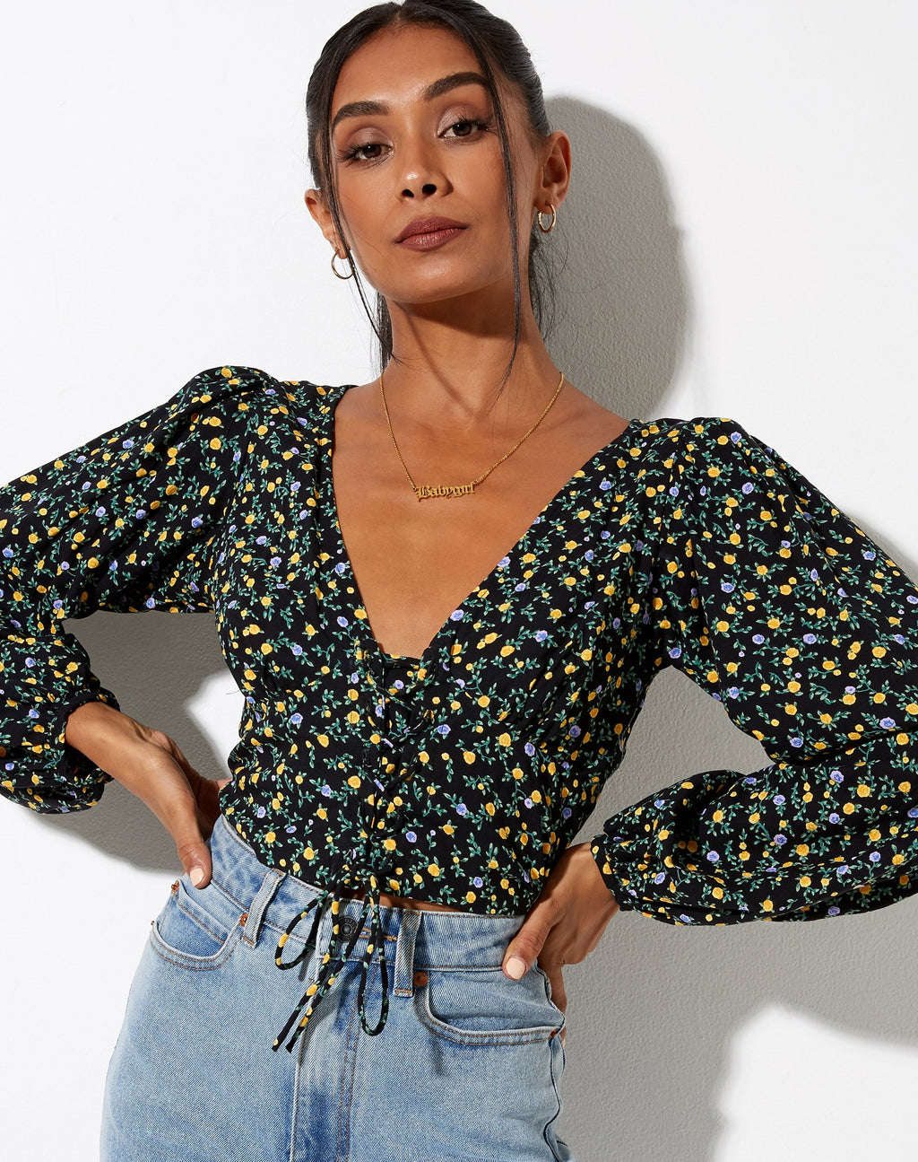 Romina Top in Vloeiende Bloem Zwart
