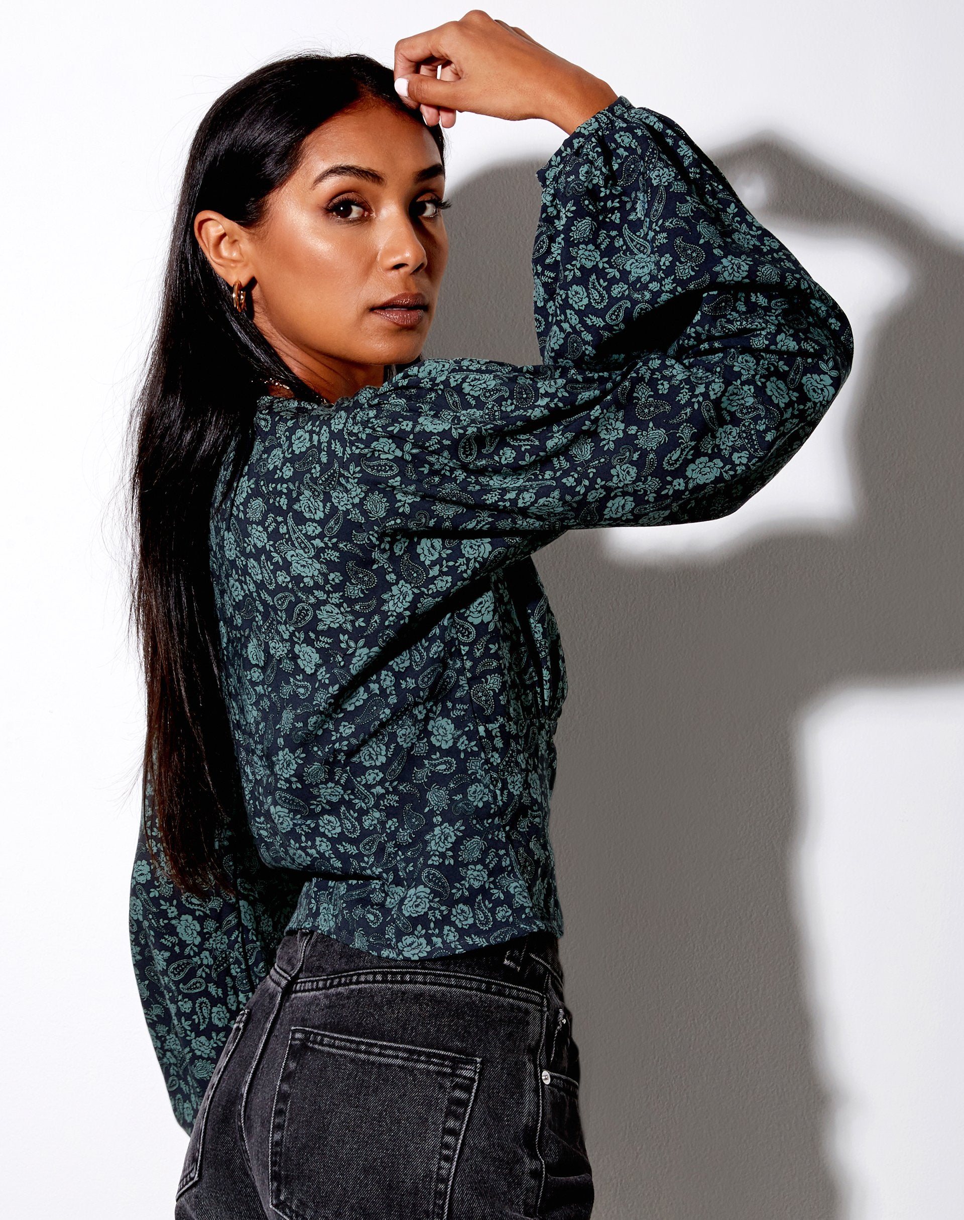 Afbeelding van Romina Lange Mouw Top in Mono Paisley Sage