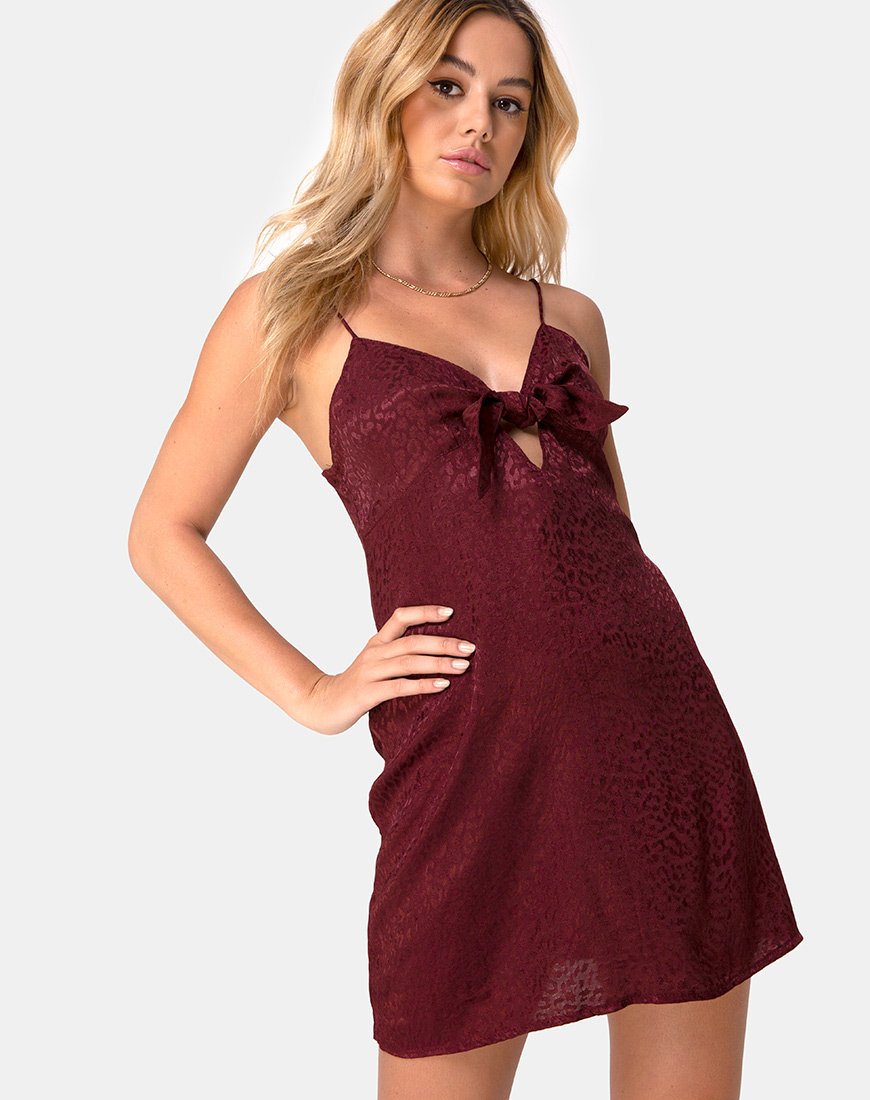 Ronina Jurk in Satijn Cheetah Bourgondië