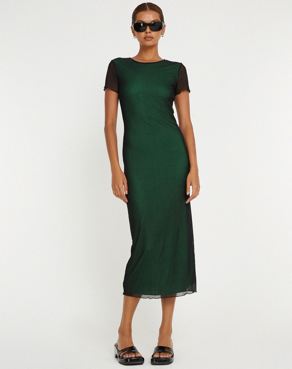 Roska Midi Dress in zwart met levendige groene voering