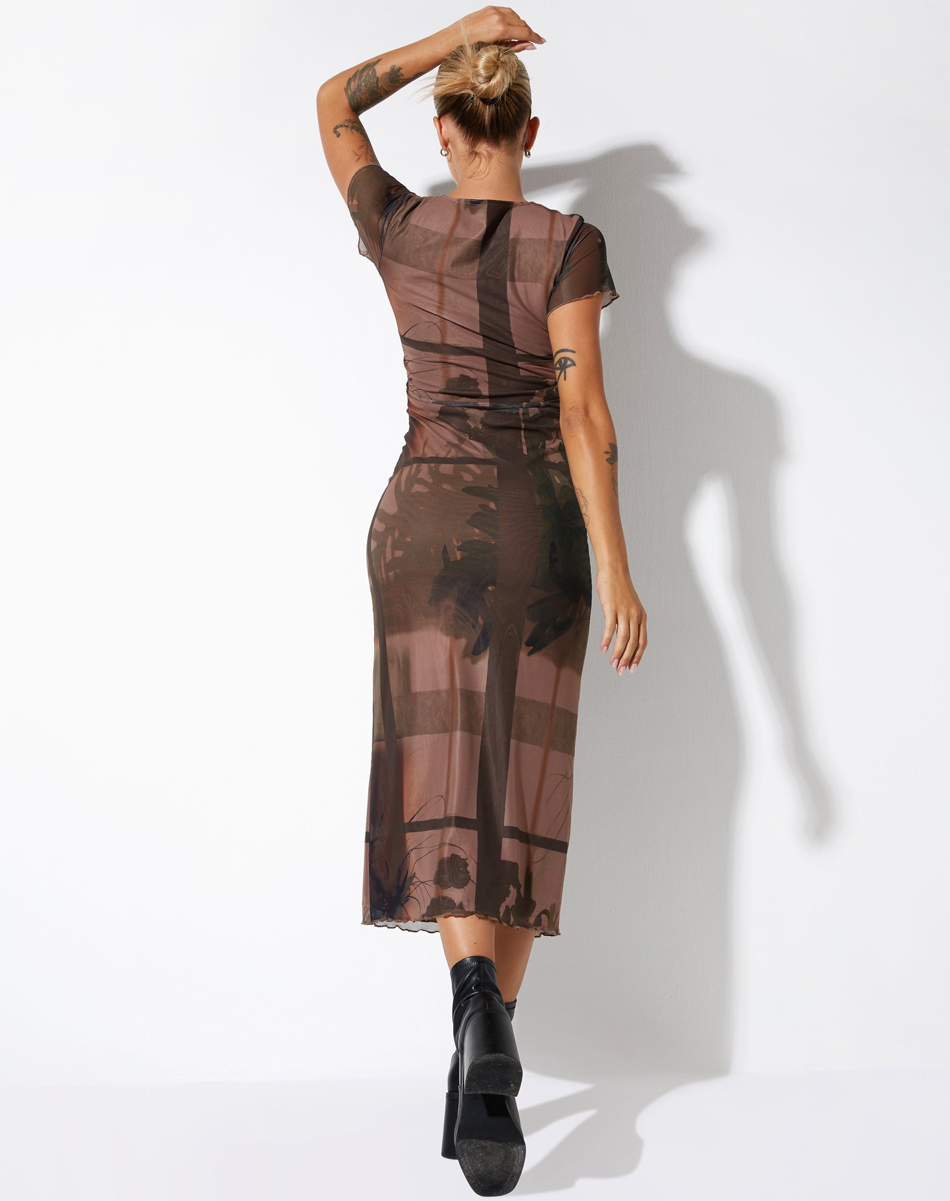 Afbeelding van Roska Midi Dress in Foto Bruin