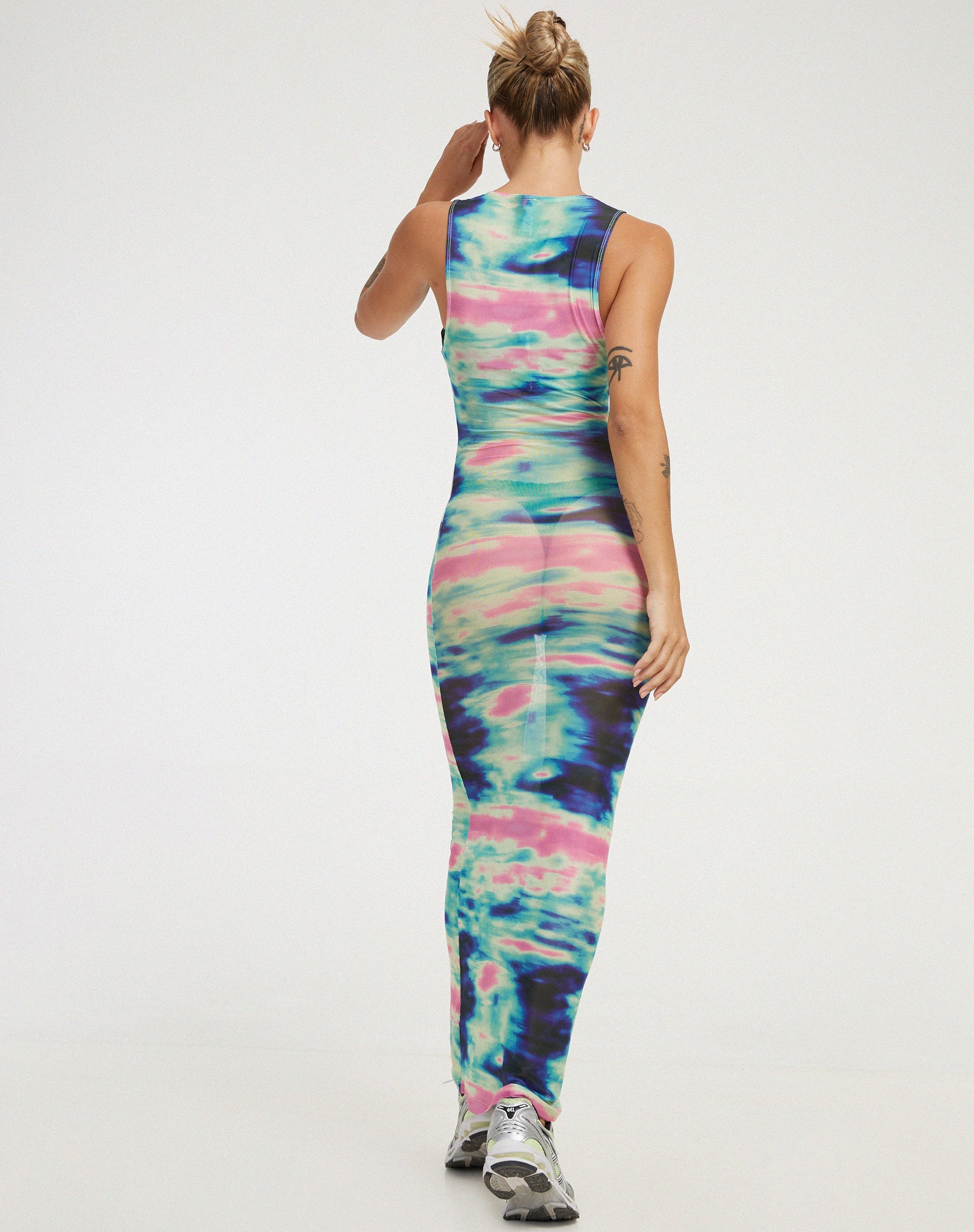 Afbeelding van Roskila Maxi Dress in Multi Blur Orb Navy