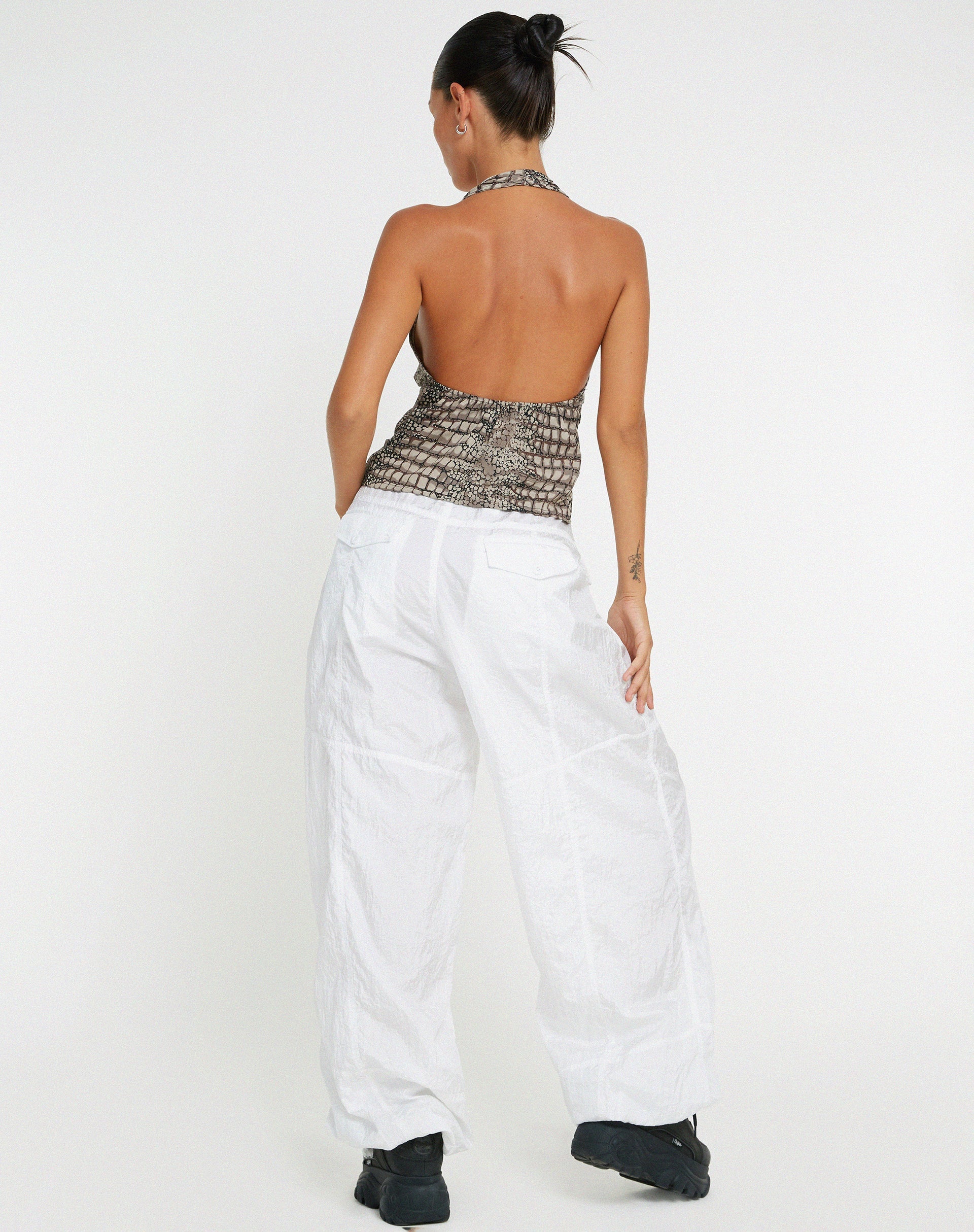 Afbeelding van Roula Halter Top in Croc Neutral Grey