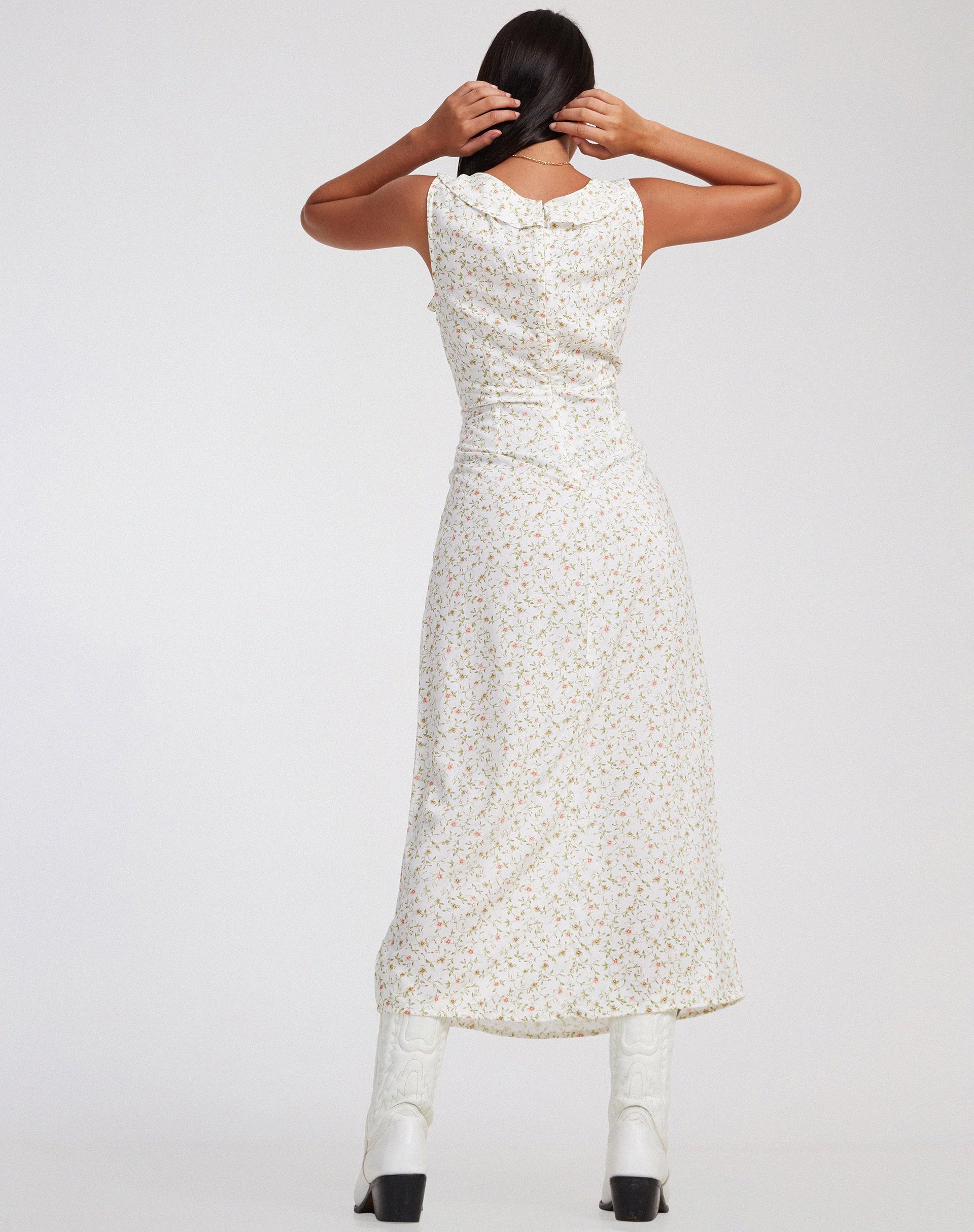 Afbeelding van Rufiso Midi Dress in Pretty Petal Ivory