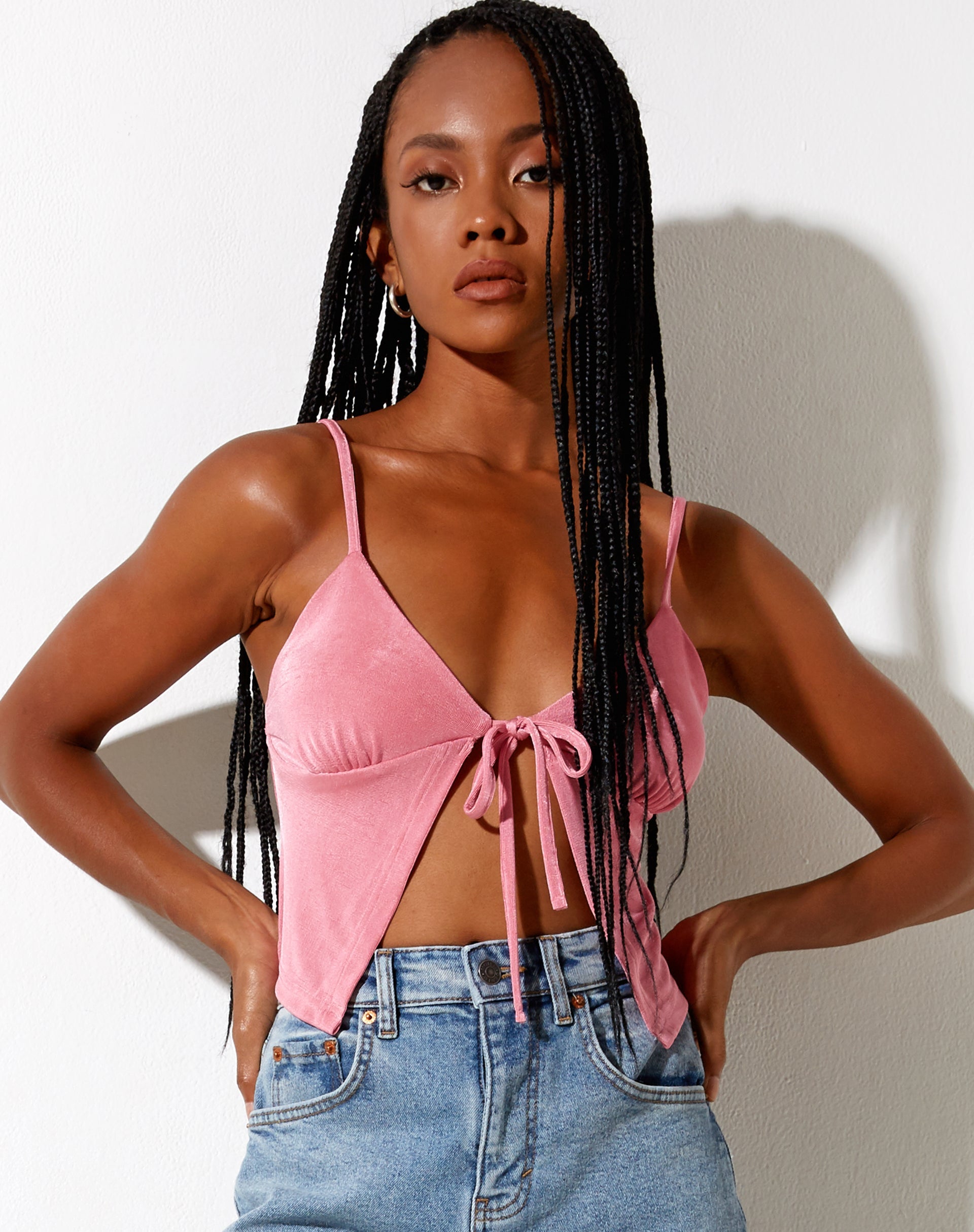 Afbeelding van Rumak Cami Top in Crepe Hot Pink