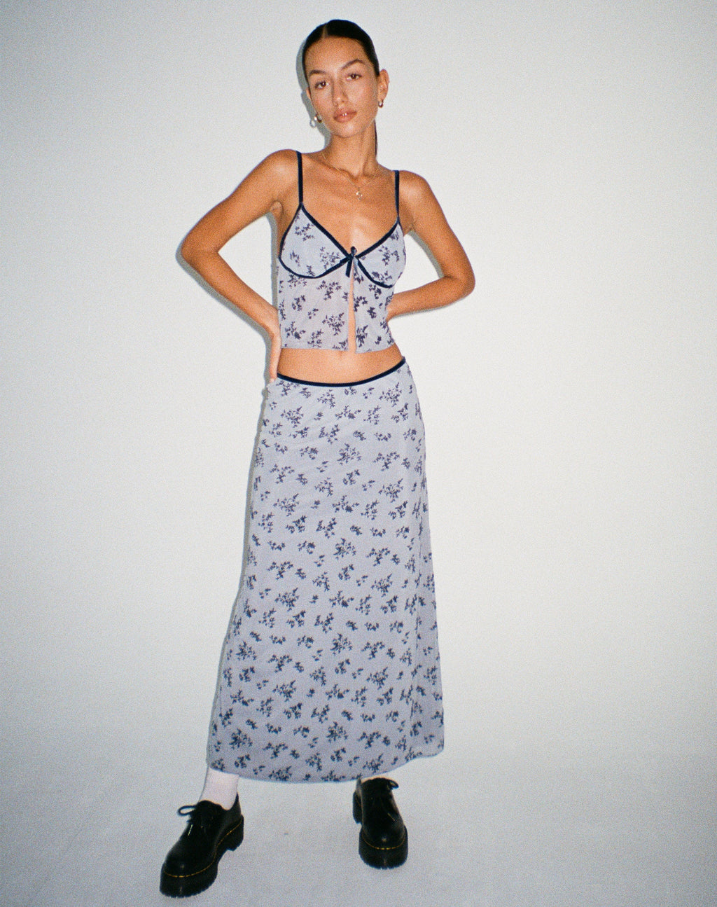 Rinzi Maxi rok in lichtblauw zwart botanische flock