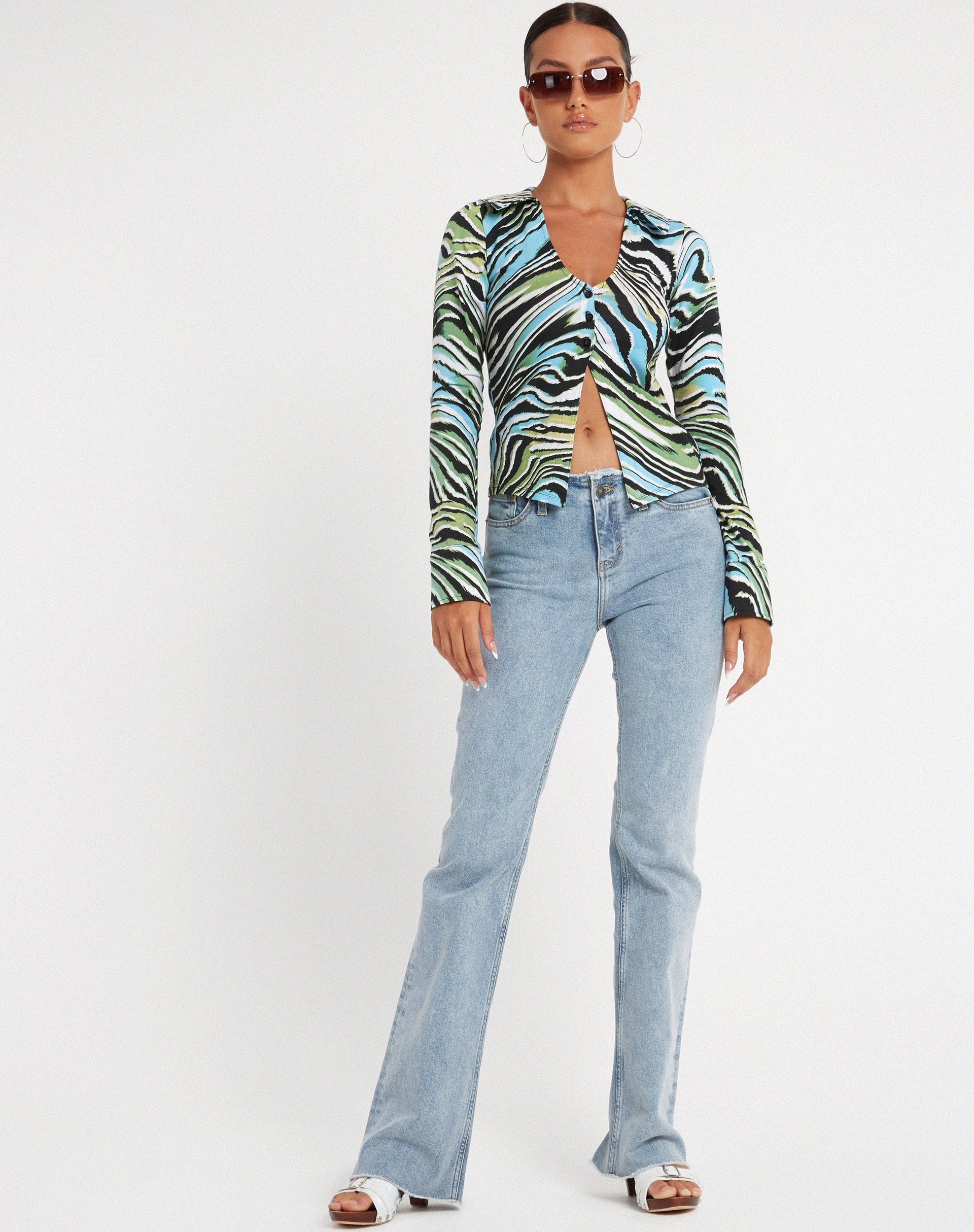 Afbeelding van Ruth Shirt in Warped Zebra Blue