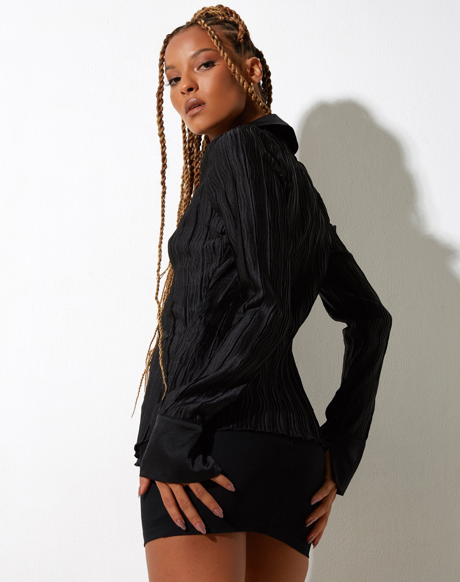 Afbeelding van Sagira Top in Crinkle Black
