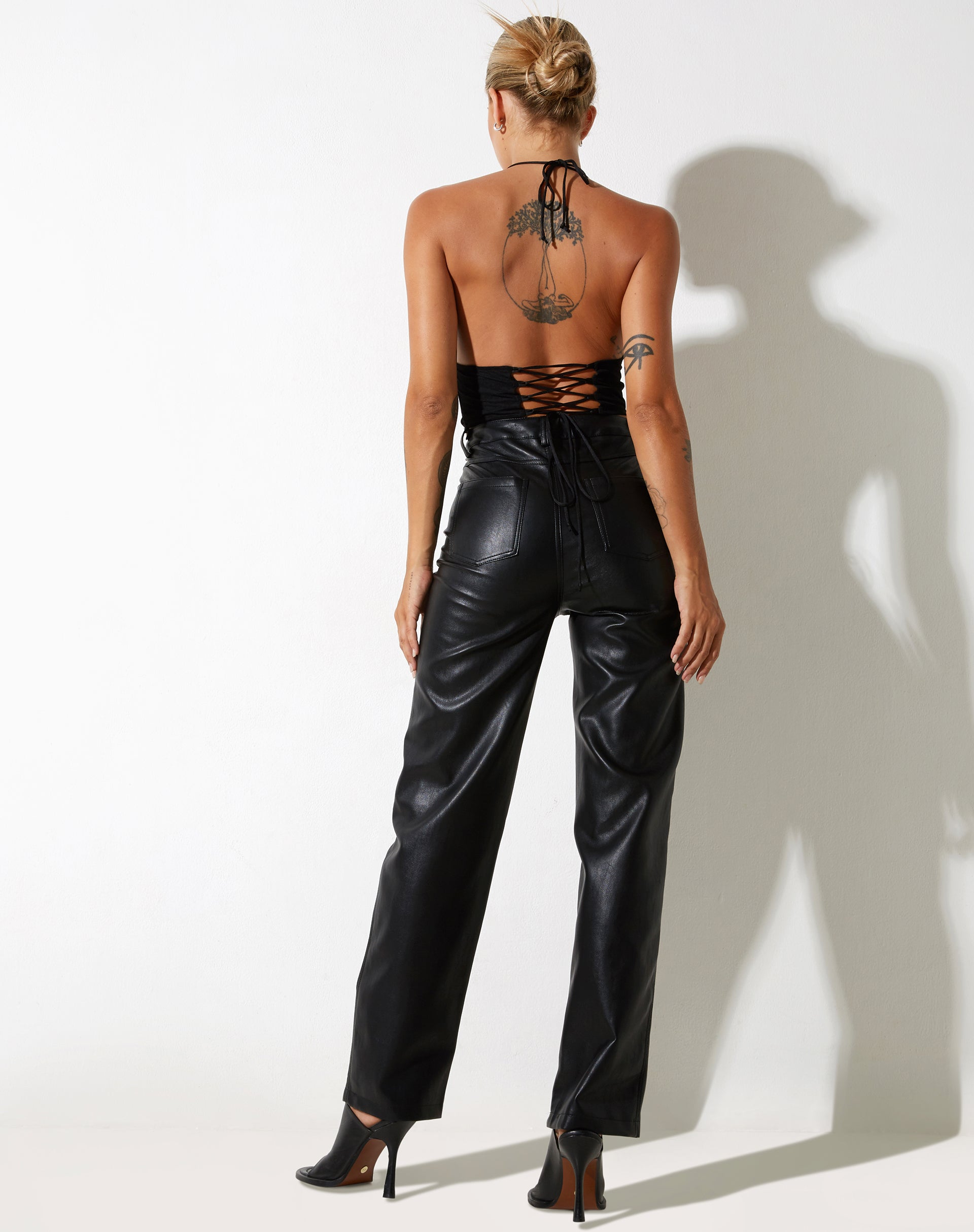 Afbeelding van Salet Crop Top in Mesh Zwart