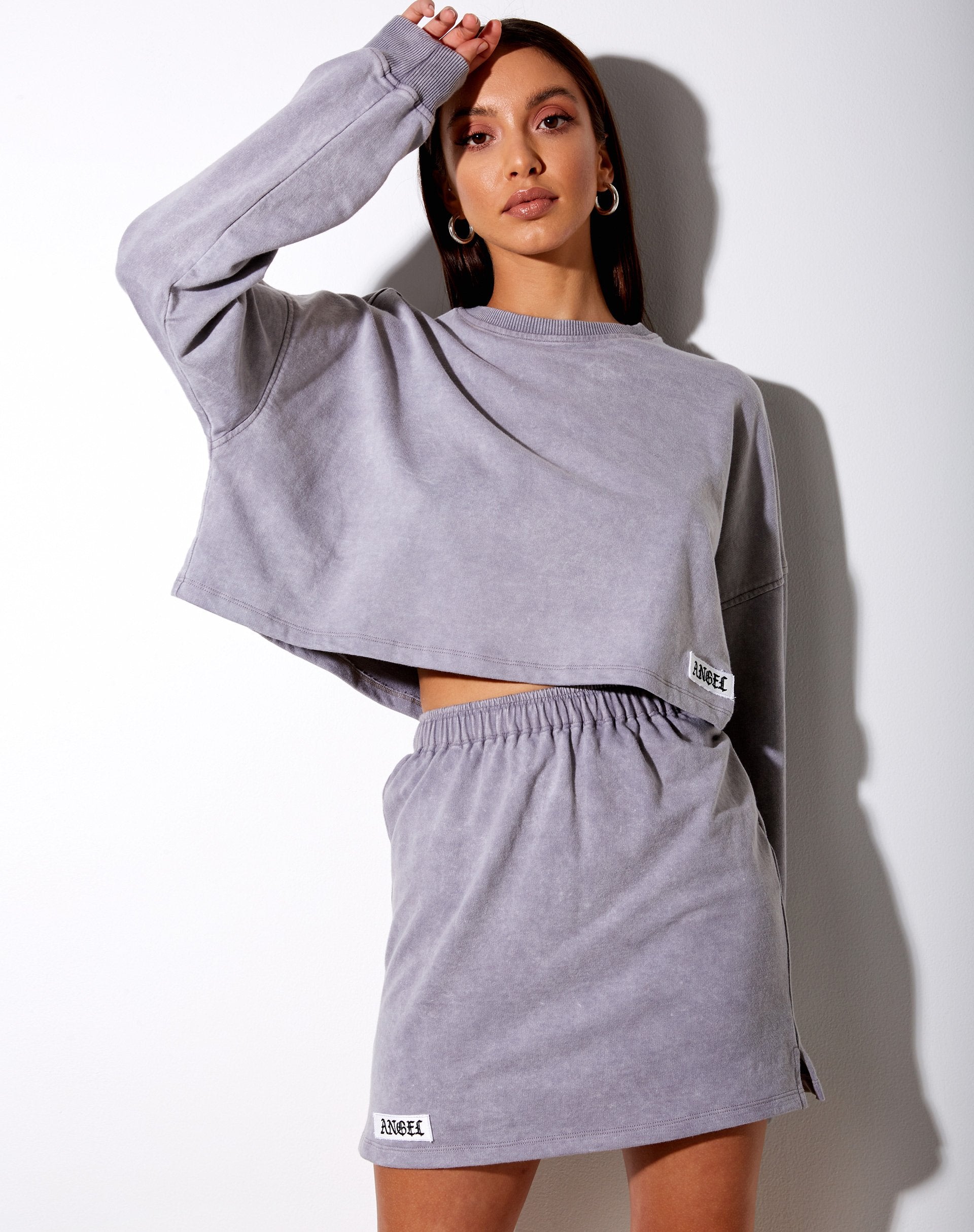 Afbeelding van Fawly Crop Top in Grey Wash Angel Embro Label