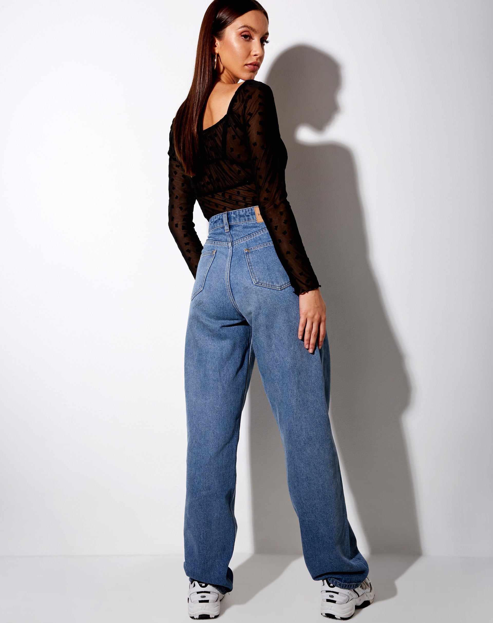Afbeelding van Sanila Crop Top in Black Flock Flutterby