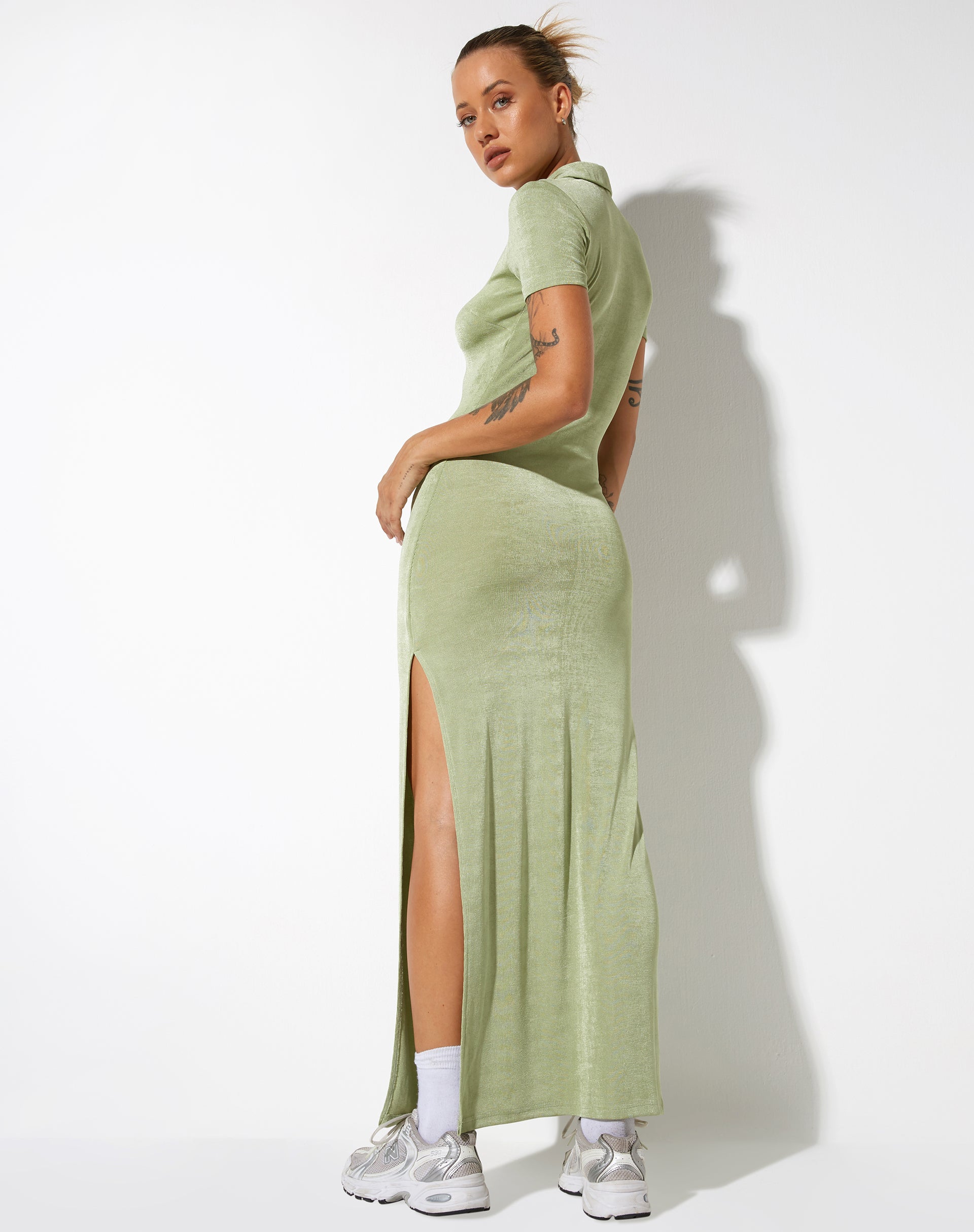 Afbeelding van Savita Maxi Dress in Crepe Seafoam Green