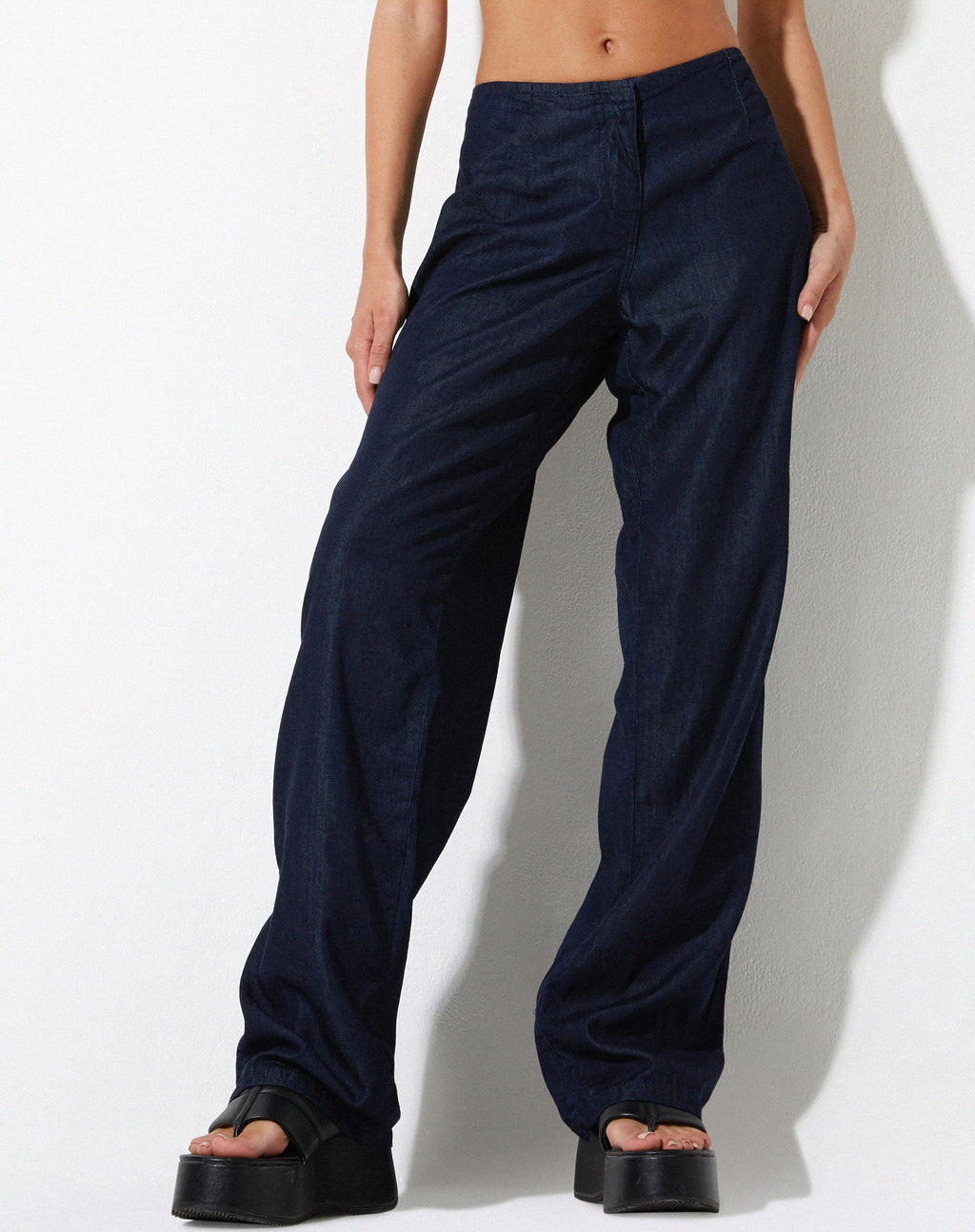 Sedna broek met wijde pijpen in denimblauw chambray