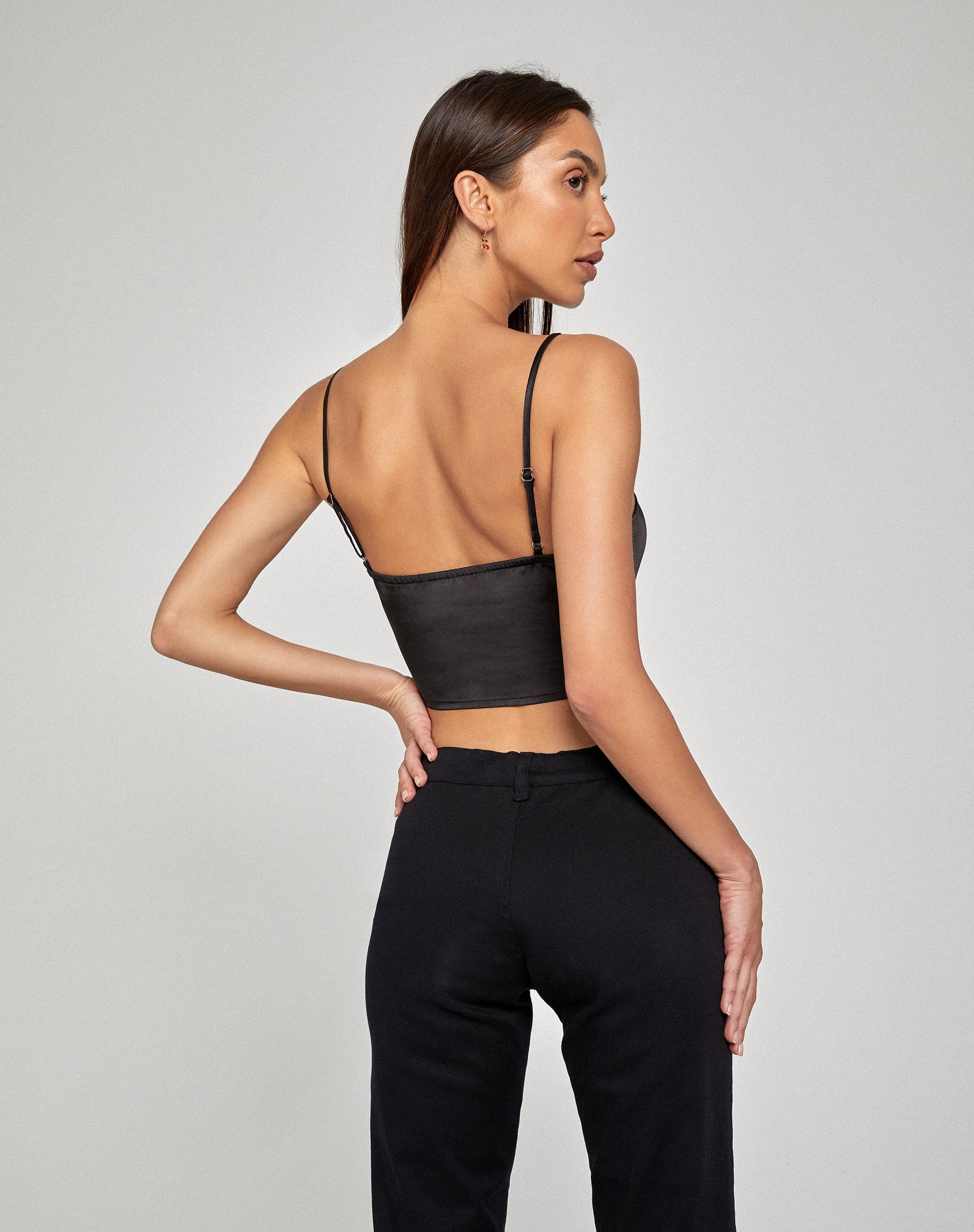 Sipin top in satijnzwart