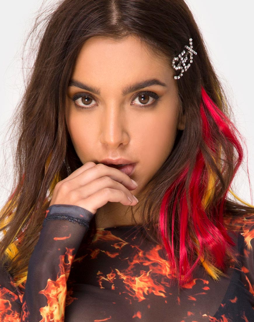 Haarverlenging in Rebel Red van The Unicorn Glow
