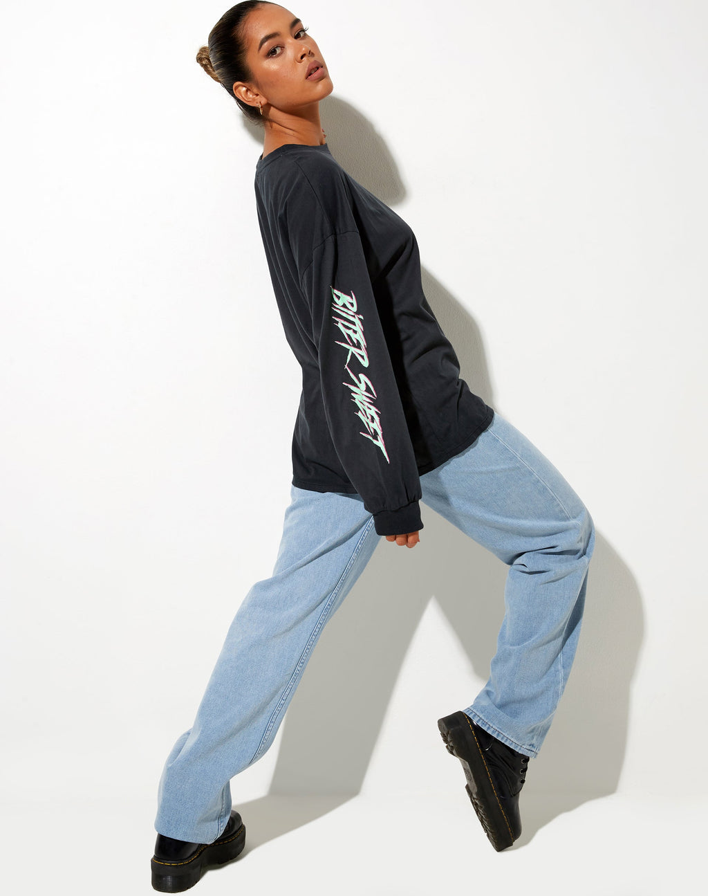 Soph Tee in Vintage Zwart Bittersweet