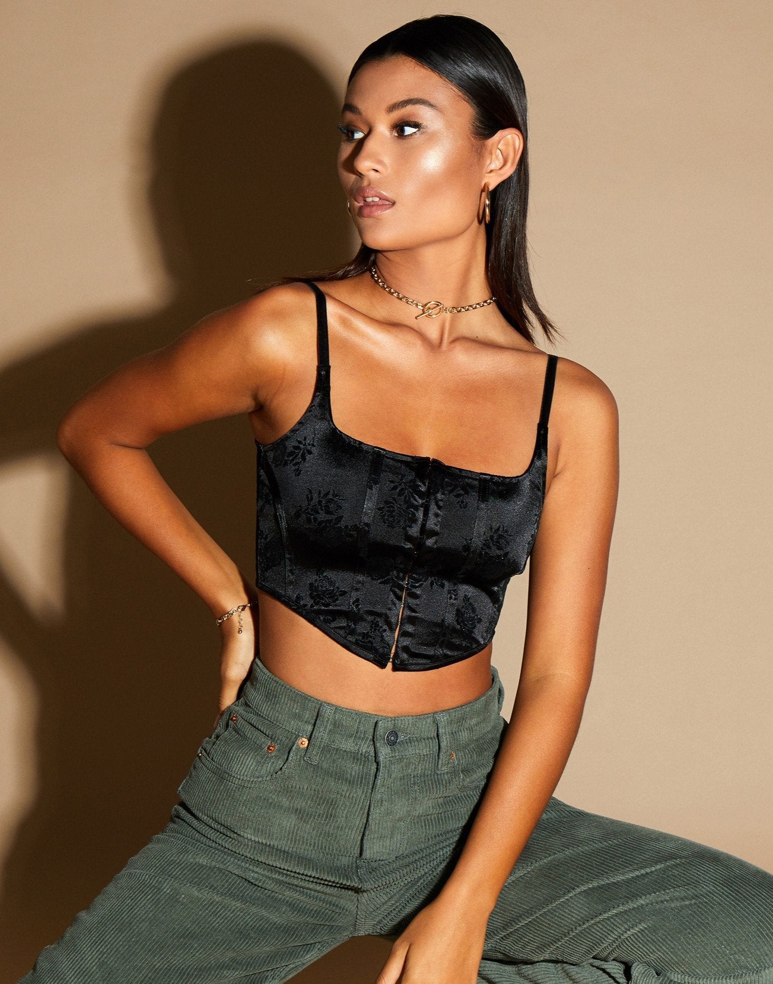 Afbeelding van Elicia Crop Top in Black Rose Flock
