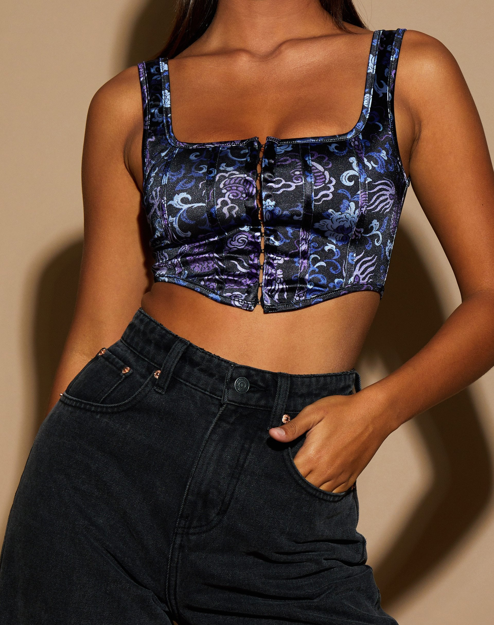 Afbeelding van Elix Crop Top in Dragon Blue