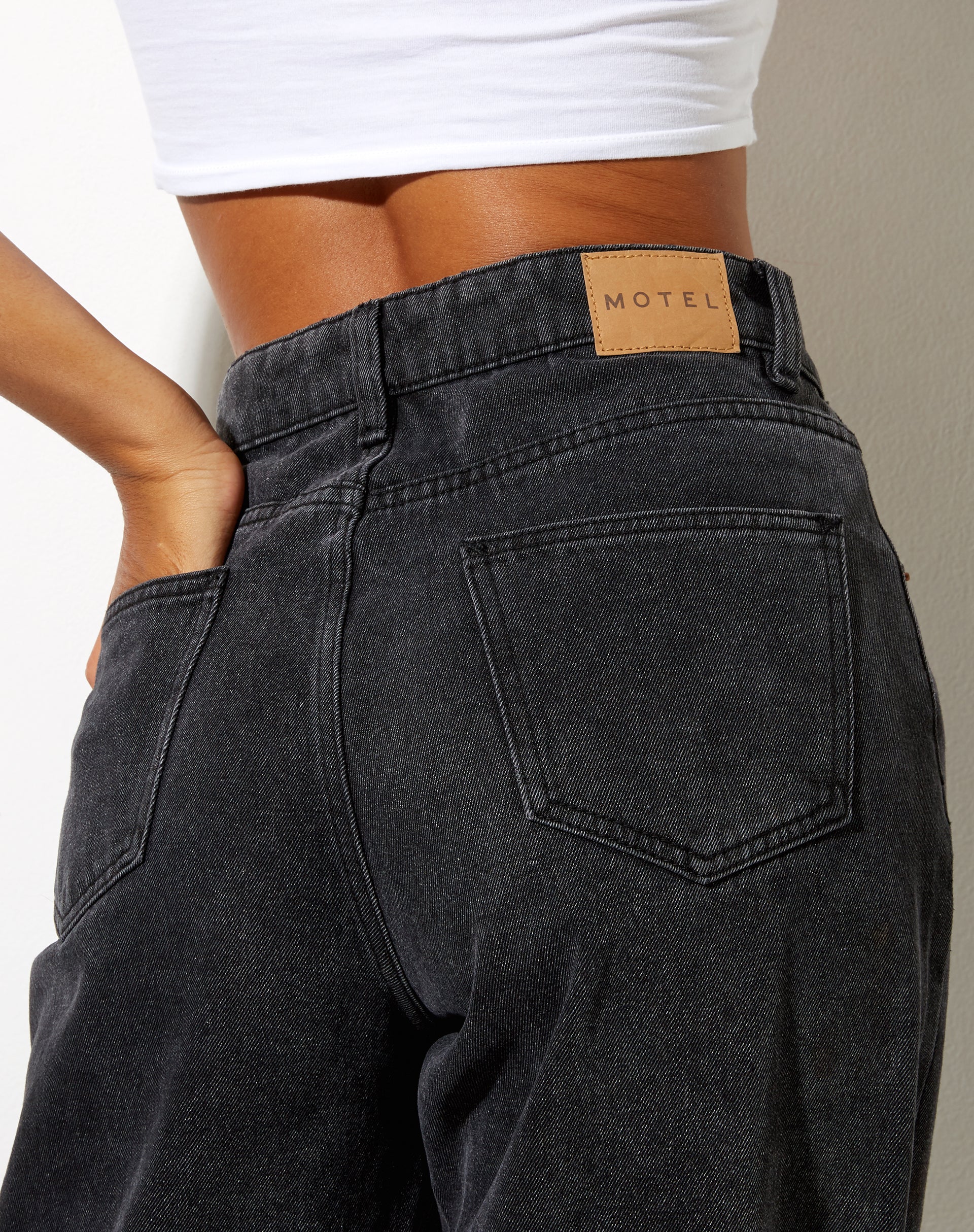 Afbeelding van Split Parallel Jeans in Black Wash