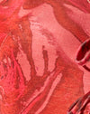 Roze bloemblaadjes rood