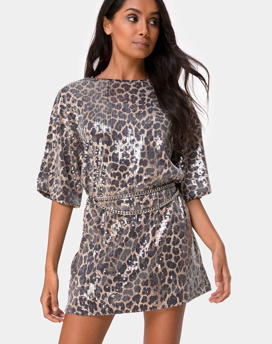 Afbeelding van Sunny Kiss Oversize T-shirt in luipaard met doorzichtig lovertje