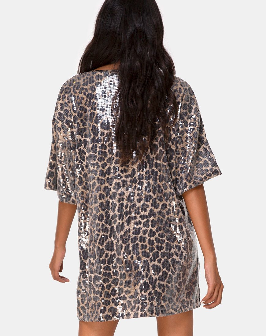 Afbeelding van Sunny Kiss Oversize T-shirt in luipaard met doorzichtig lovertje