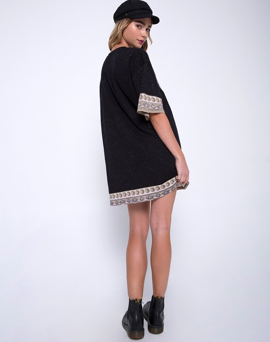 Afbeelding van Sunny Kiss Oversize T-shirt in Eclips Plaatsing