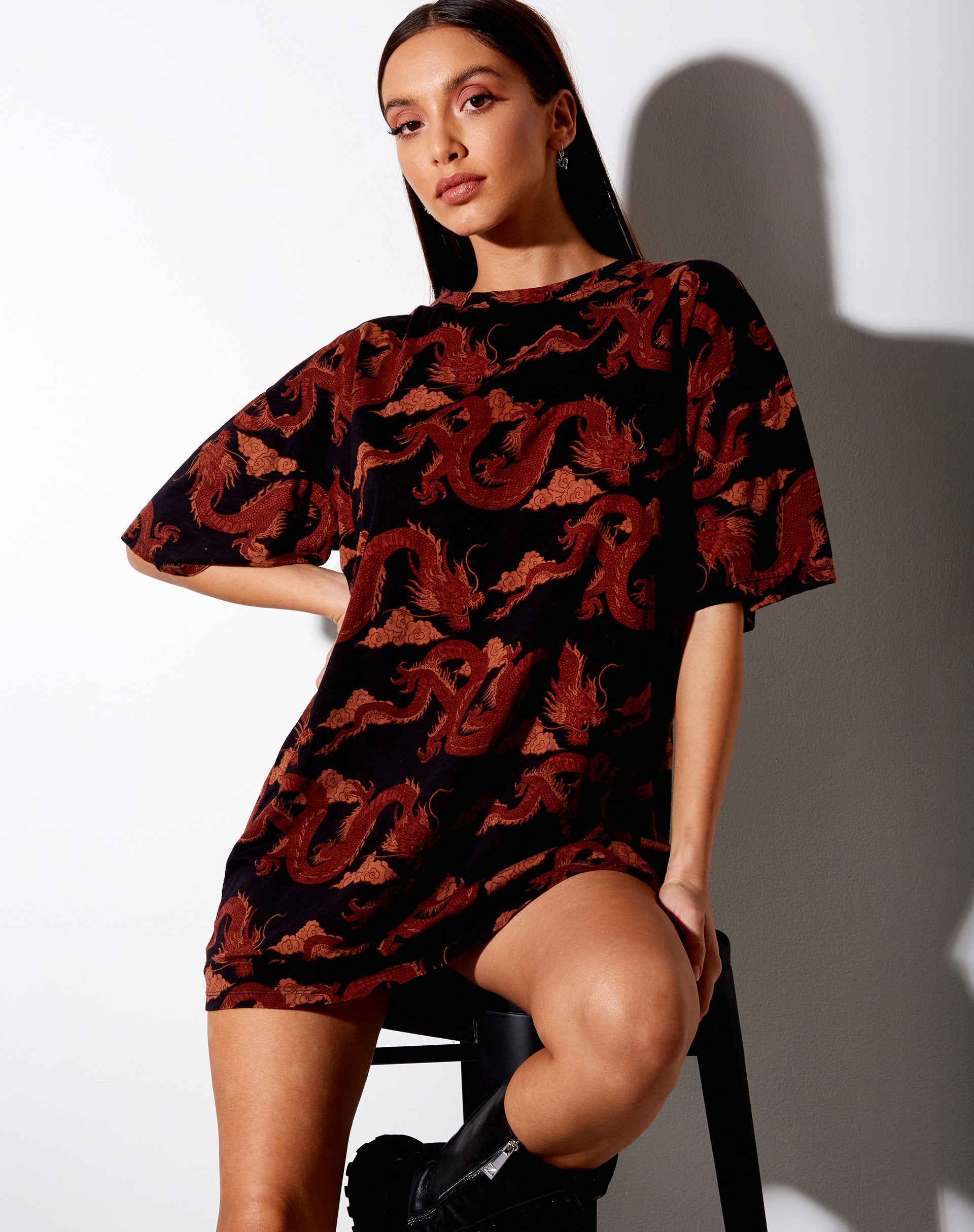 Afbeelding van Sunny Kiss T-shirt in ton-sur-ton Dragon Orange