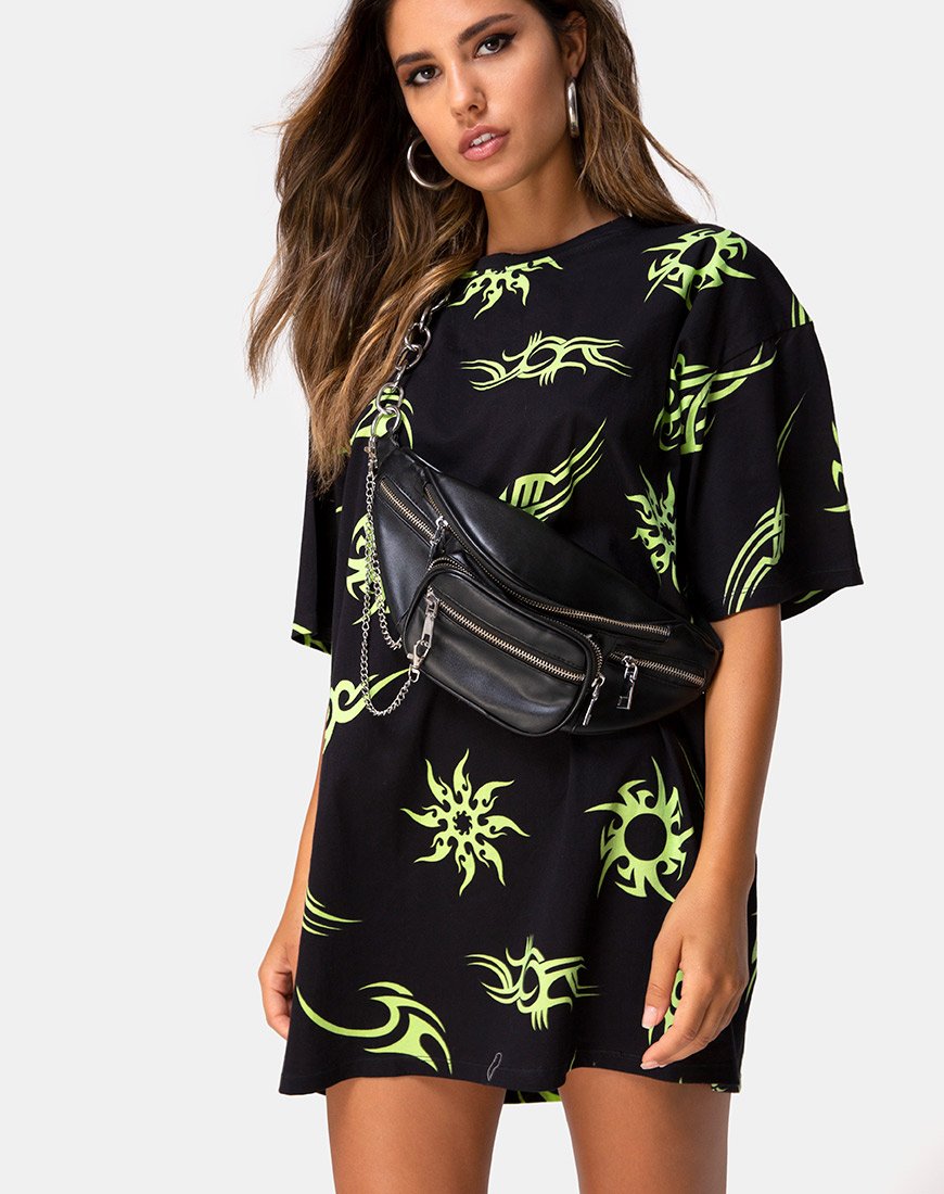Afbeelding van Sunny Kiss T-shirt in zwart met tribal herhaling