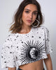 Afbeelding van Super Cropped Tee in Wit Cosmo