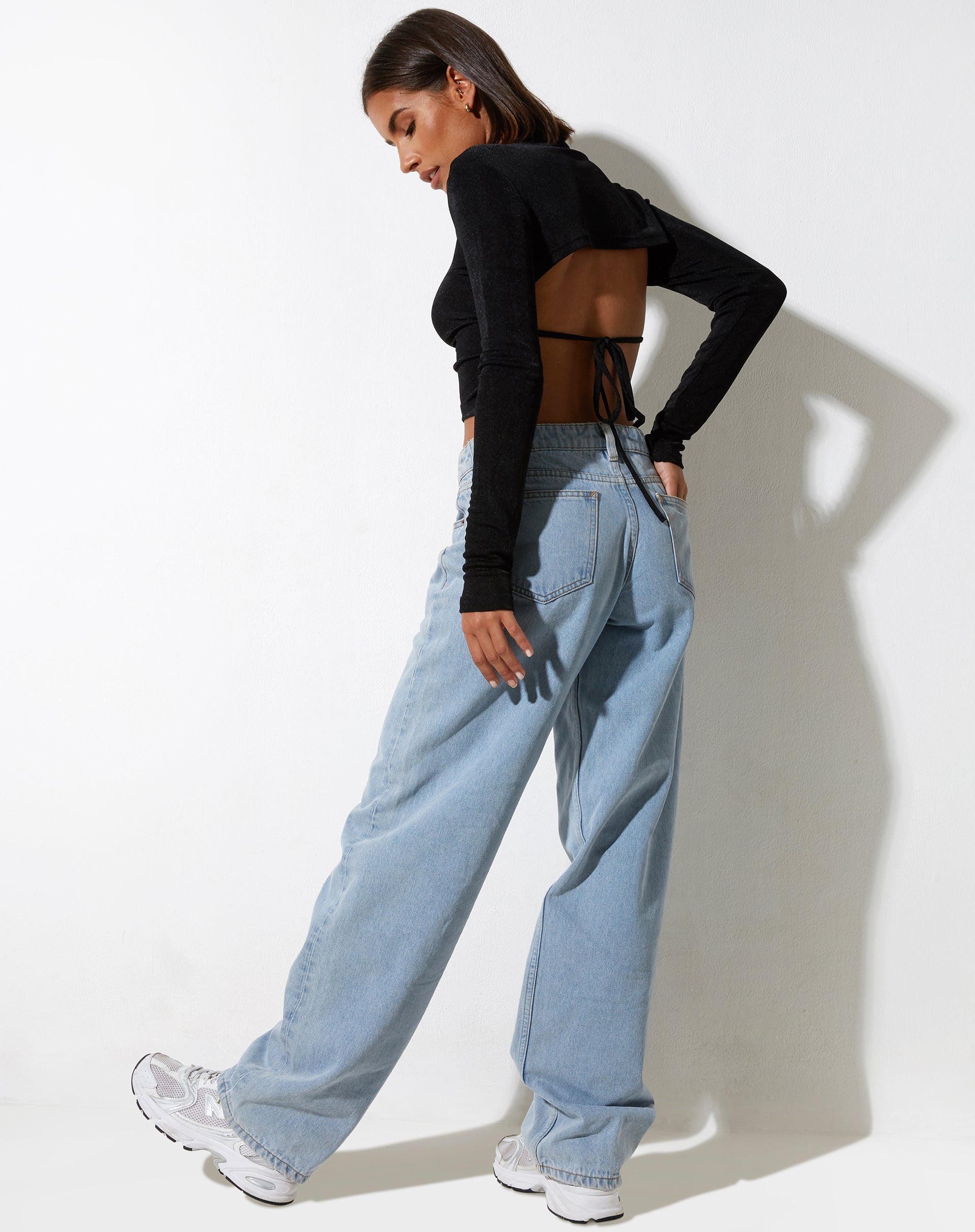 Afbeelding van Tadita Crop Top in Crepe Zwart