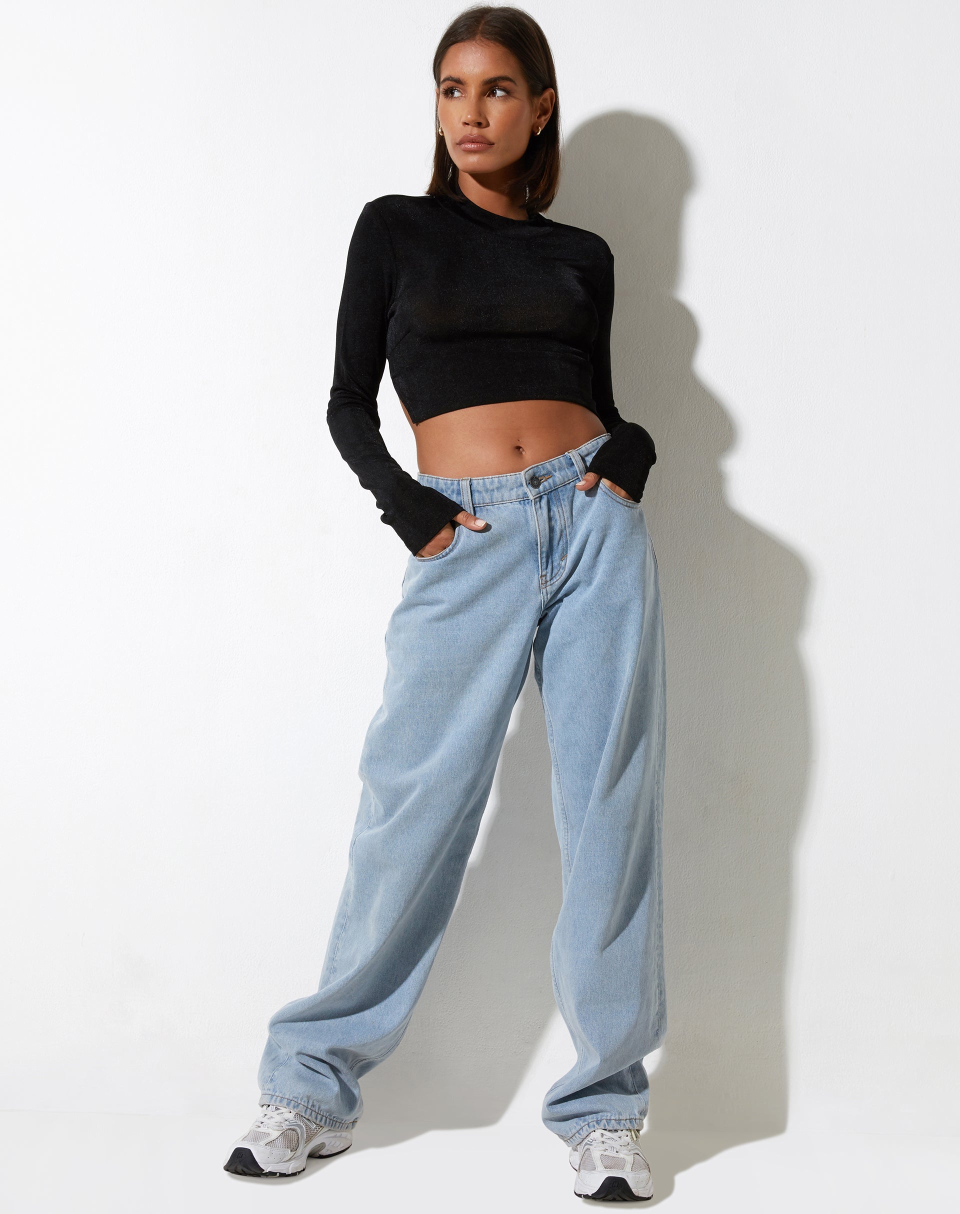 Afbeelding van Tadita Crop Top in Crepe Zwart