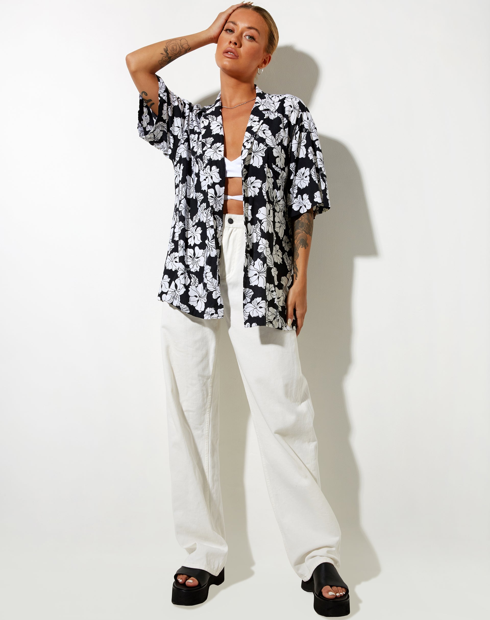 Afbeelding van Taelsa shirt in vakantie zwart-wit
