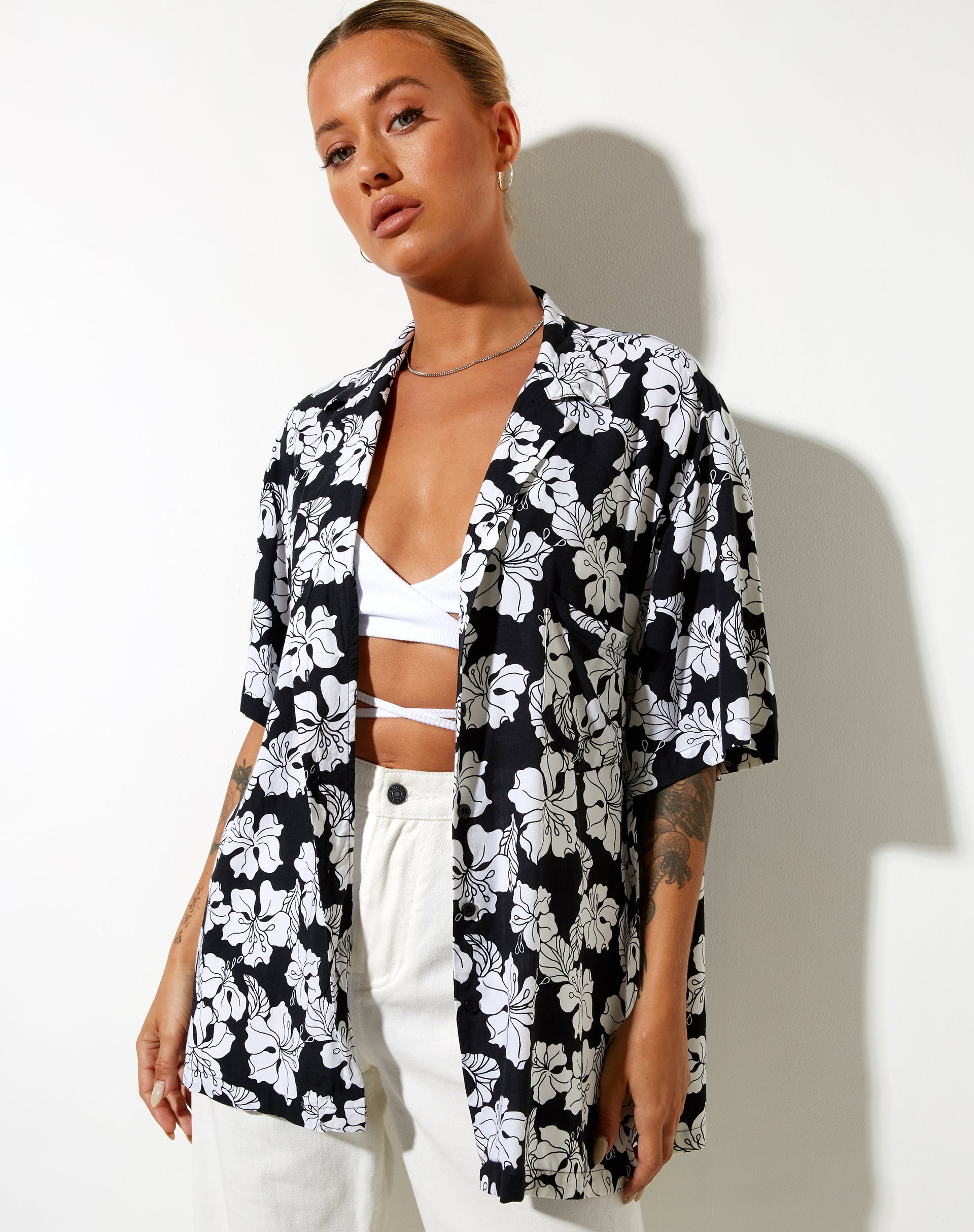 Afbeelding van Taelsa shirt in vakantie zwart-wit